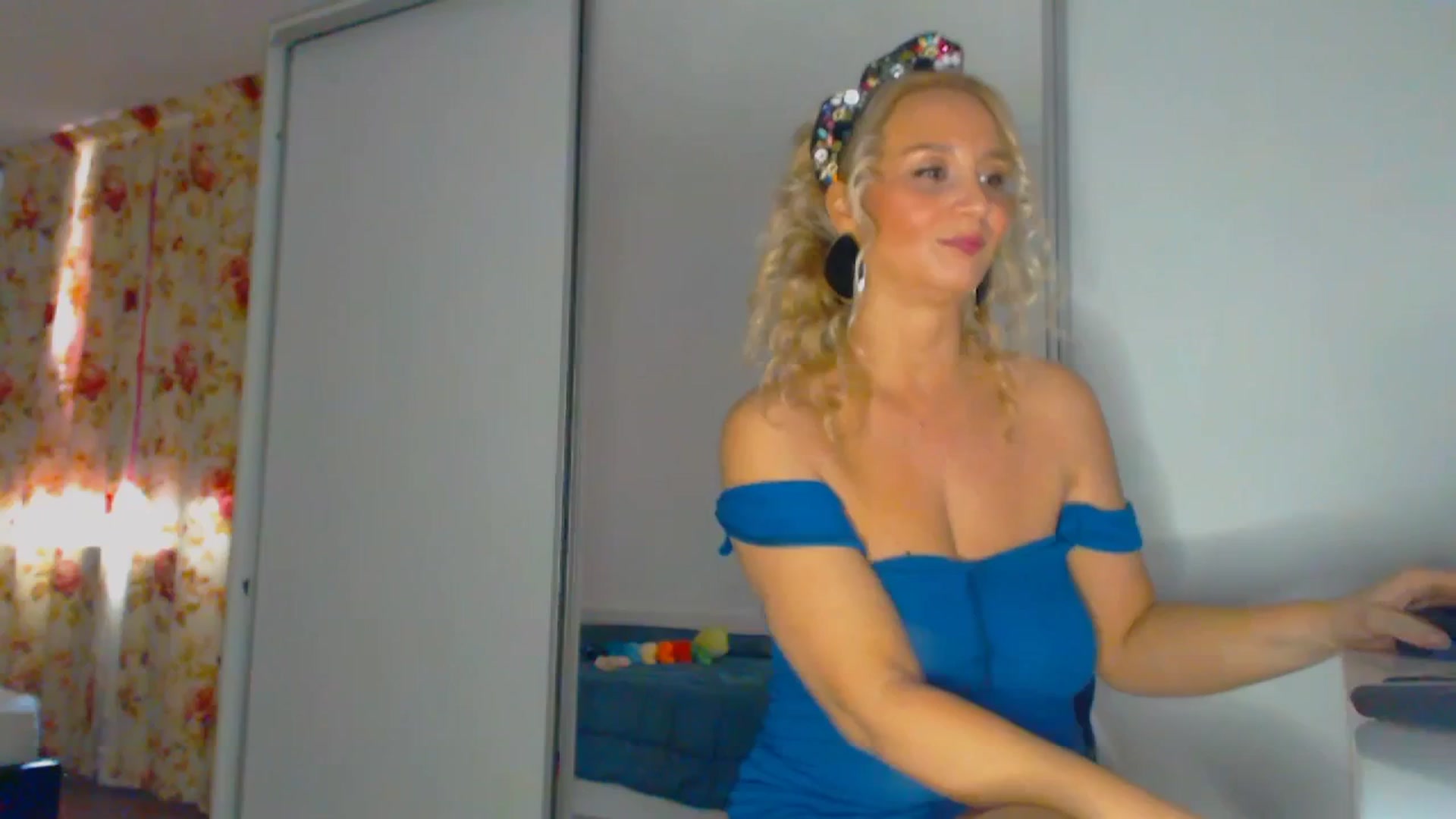 Gallery image thumbnail from Merlyn4u's myfreecams stream on, 02/26/2026, 10:07 image 13 of 20