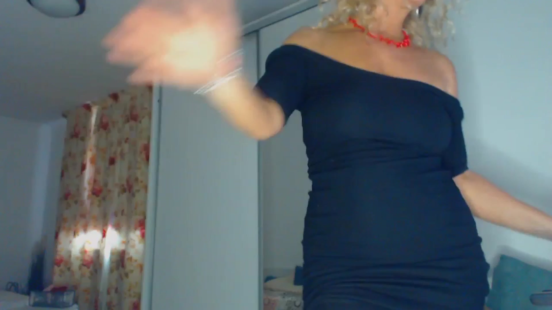 Gallery image thumbnail from Merlyn4u's myfreecams stream on, 02/28/2026, 14:29 image 18 of 20