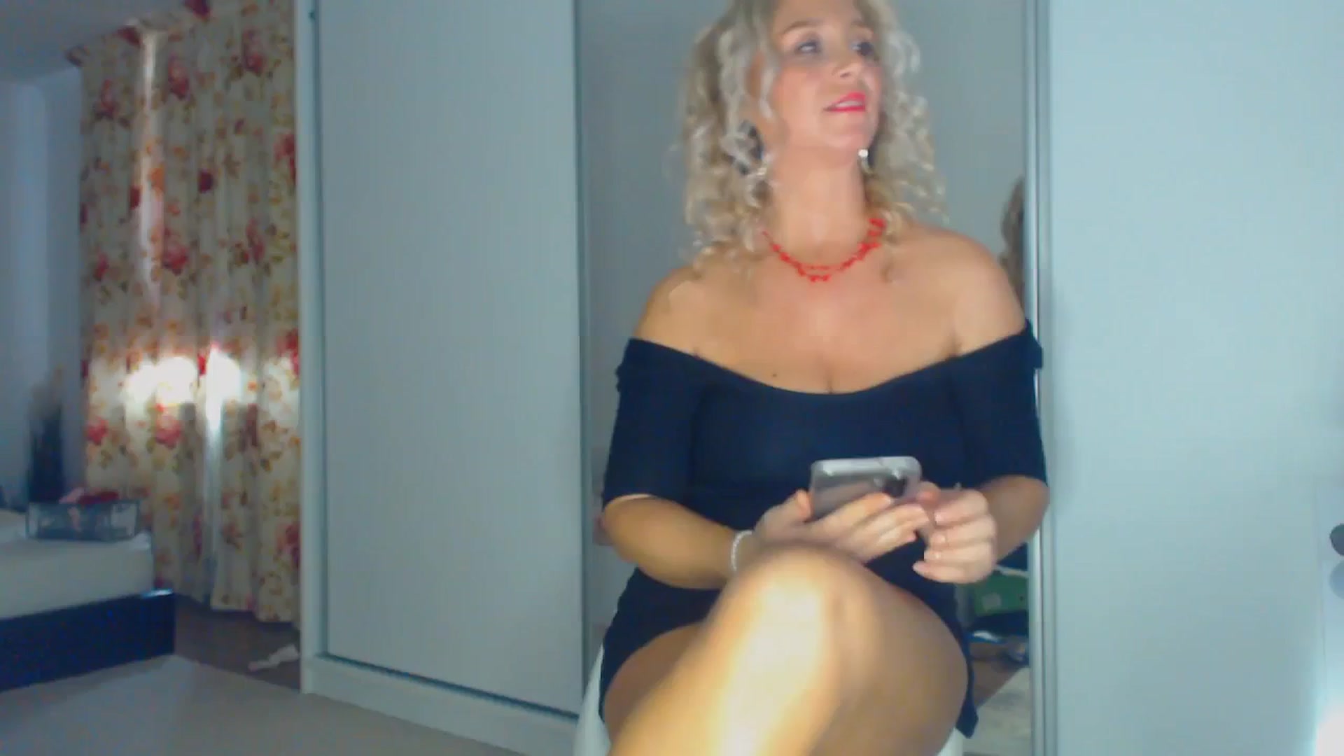Gallery image thumbnail from Merlyn4u's myfreecams stream on, 02/28/2026, 14:29 image 13 of 20