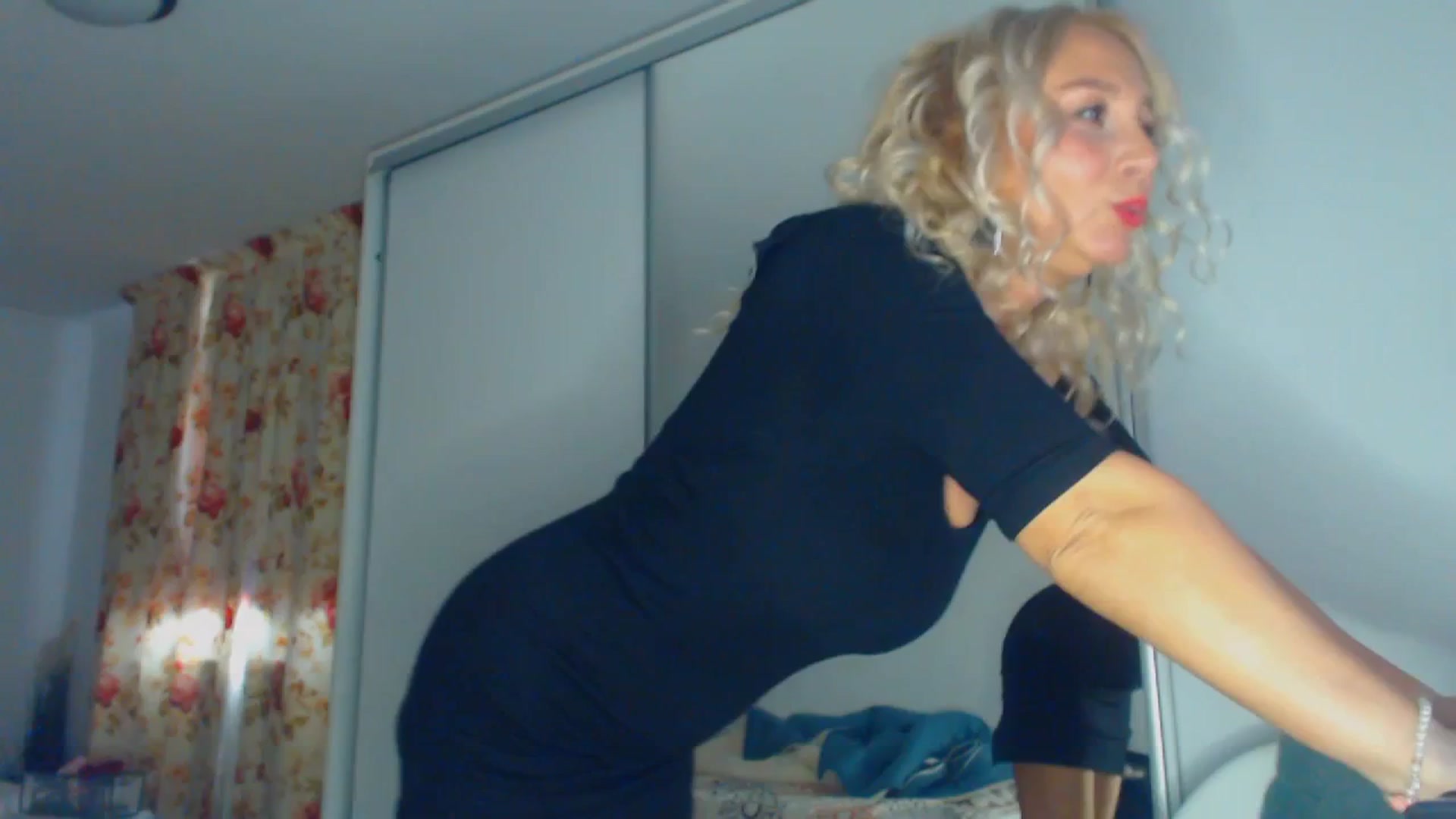 Gallery image thumbnail from Merlyn4u's myfreecams stream on, 02/28/2026, 14:29 image 17 of 20