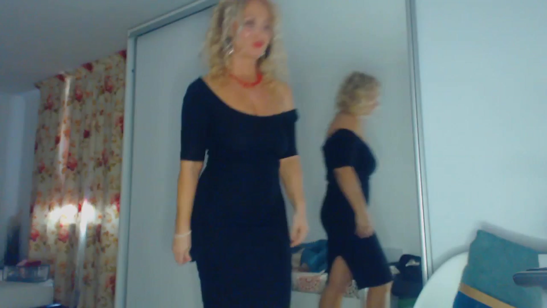 Gallery image thumbnail from Merlyn4u's myfreecams stream on, 02/28/2026, 14:29 image 16 of 20