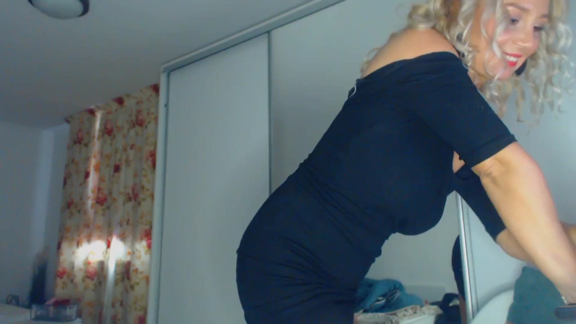 Gallery image thumbnail from Merlyn4u's myfreecams stream on, 02/28/2026, 14:29 image 20 of 20