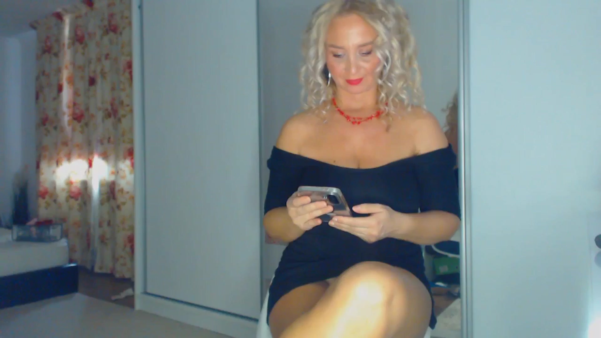 Gallery image thumbnail from Merlyn4u's myfreecams stream on, 02/28/2026, 14:29 image 12 of 20
