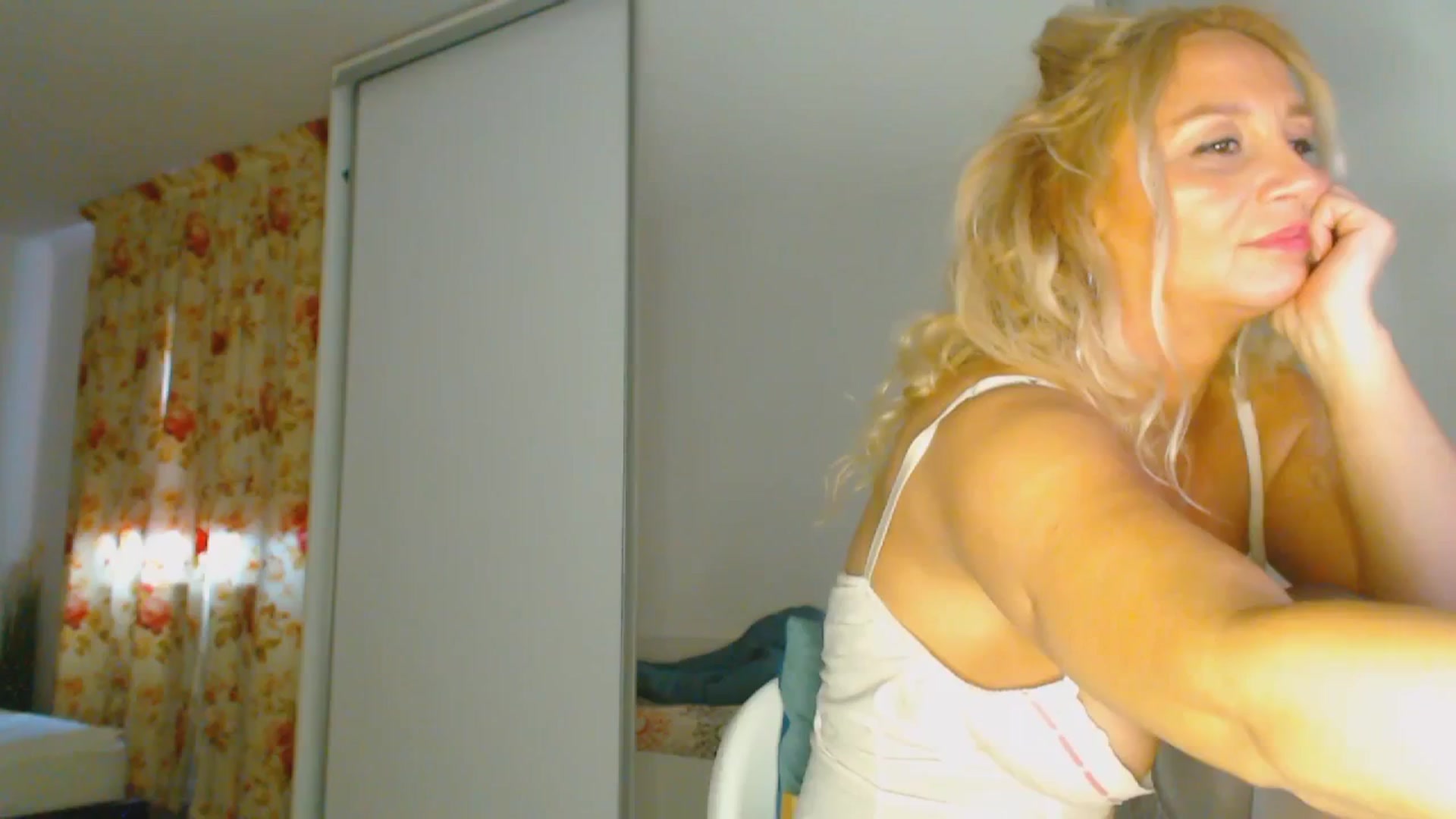 Gallery image thumbnail from Merlyn4u's myfreecams stream on, 03/03/2026, 11:58 image 4 of 20