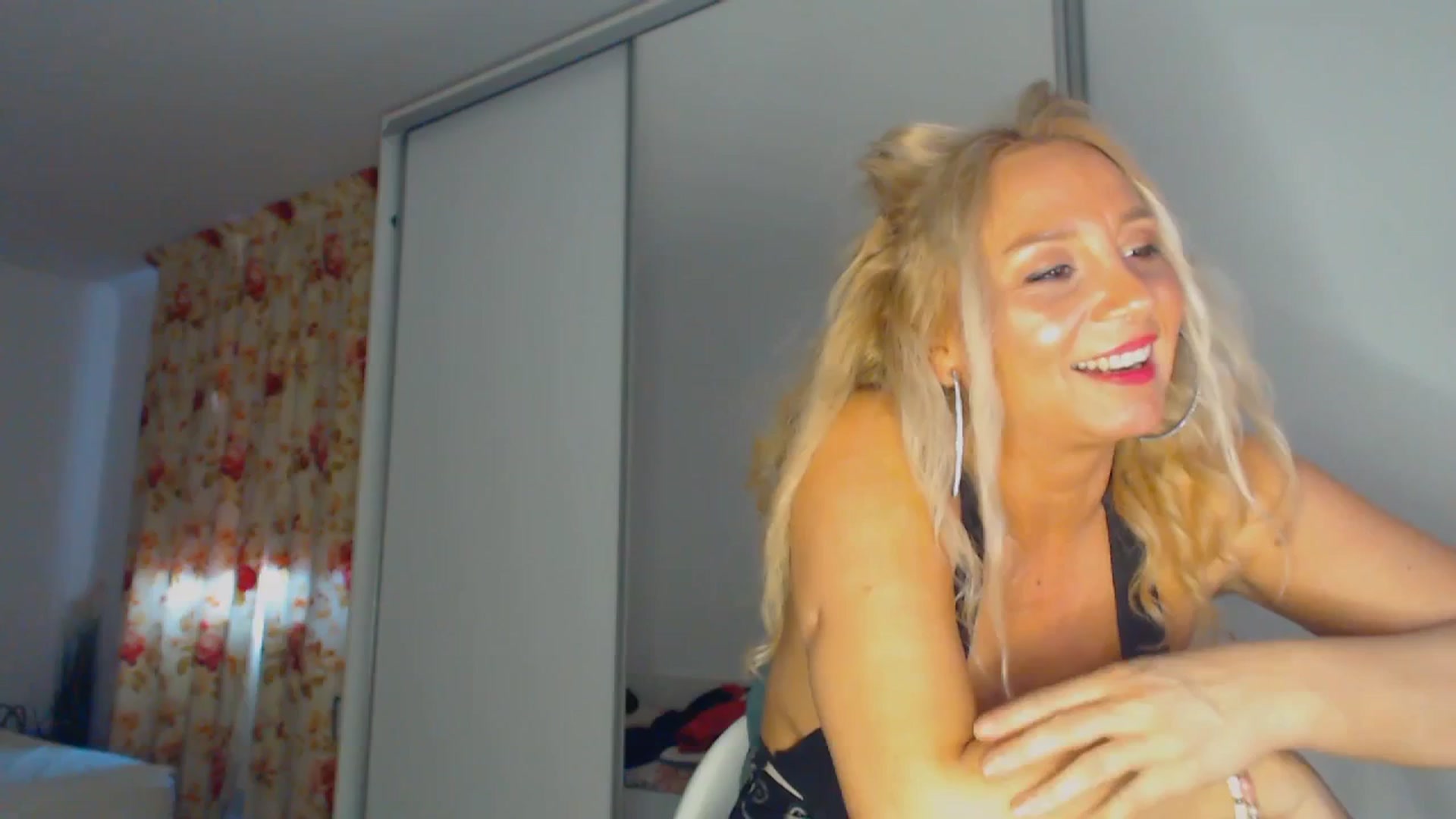Gallery image thumbnail from Merlyn4u's myfreecams stream on, 03/04/2026, 11:48 image 7 of 20