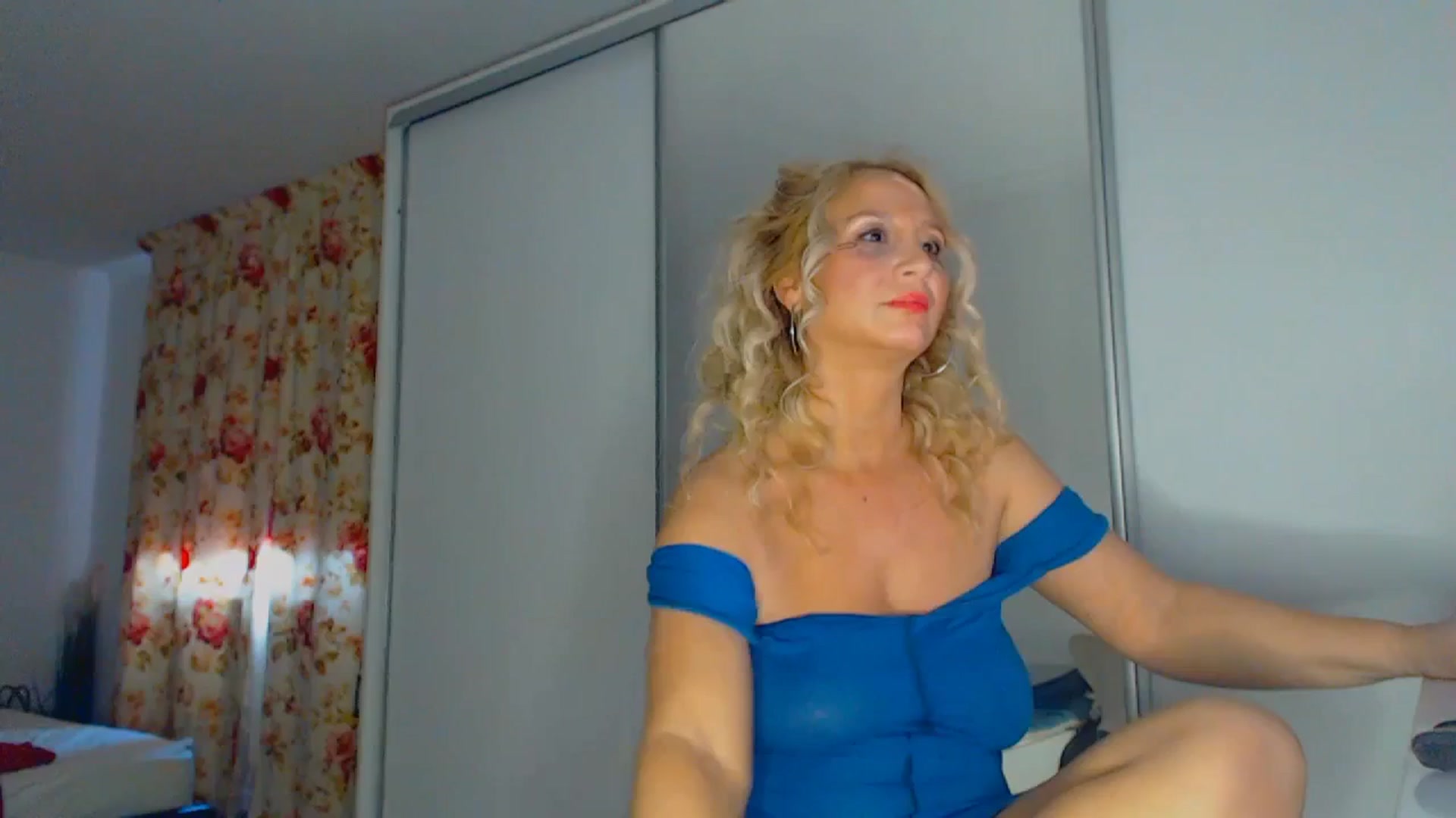 Gallery image thumbnail from Merlyn4u's myfreecams stream on, 03/06/2026, 12:10 image 8 of 20