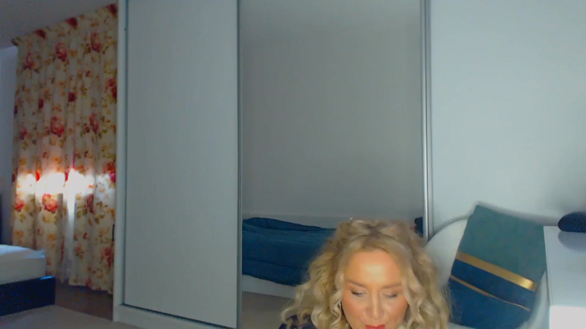 Gallery image thumbnail from Merlyn4u's myfreecams stream on, 03/06/2026, 12:10 image 4 of 20