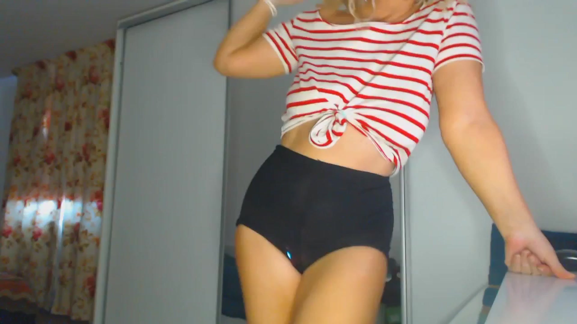 Gallery image thumbnail from Merlyn4u's myfreecams stream on, 03/07/2026, 12:58 image 10 of 20