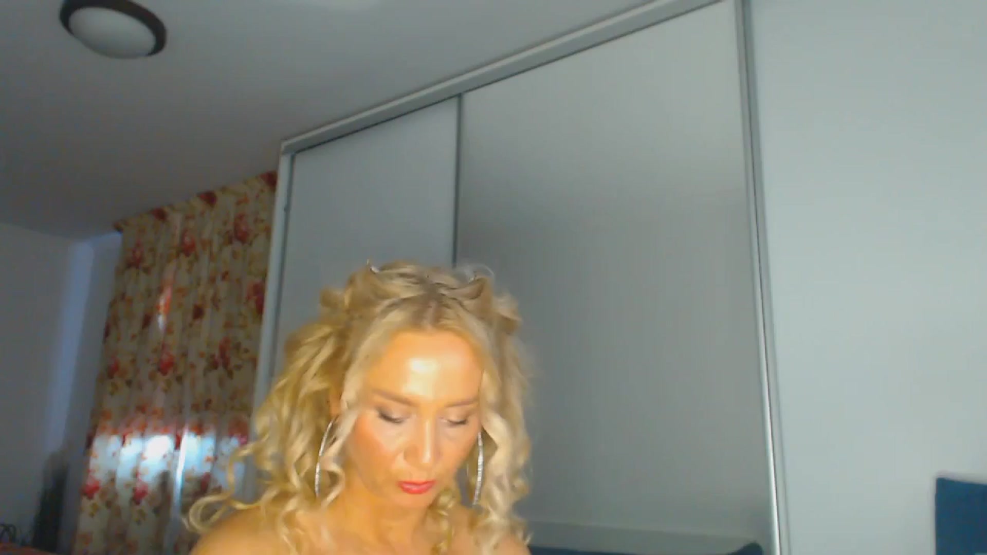Gallery image thumbnail from Merlyn4u's myfreecams stream on, 03/07/2026, 12:58 image 9 of 20