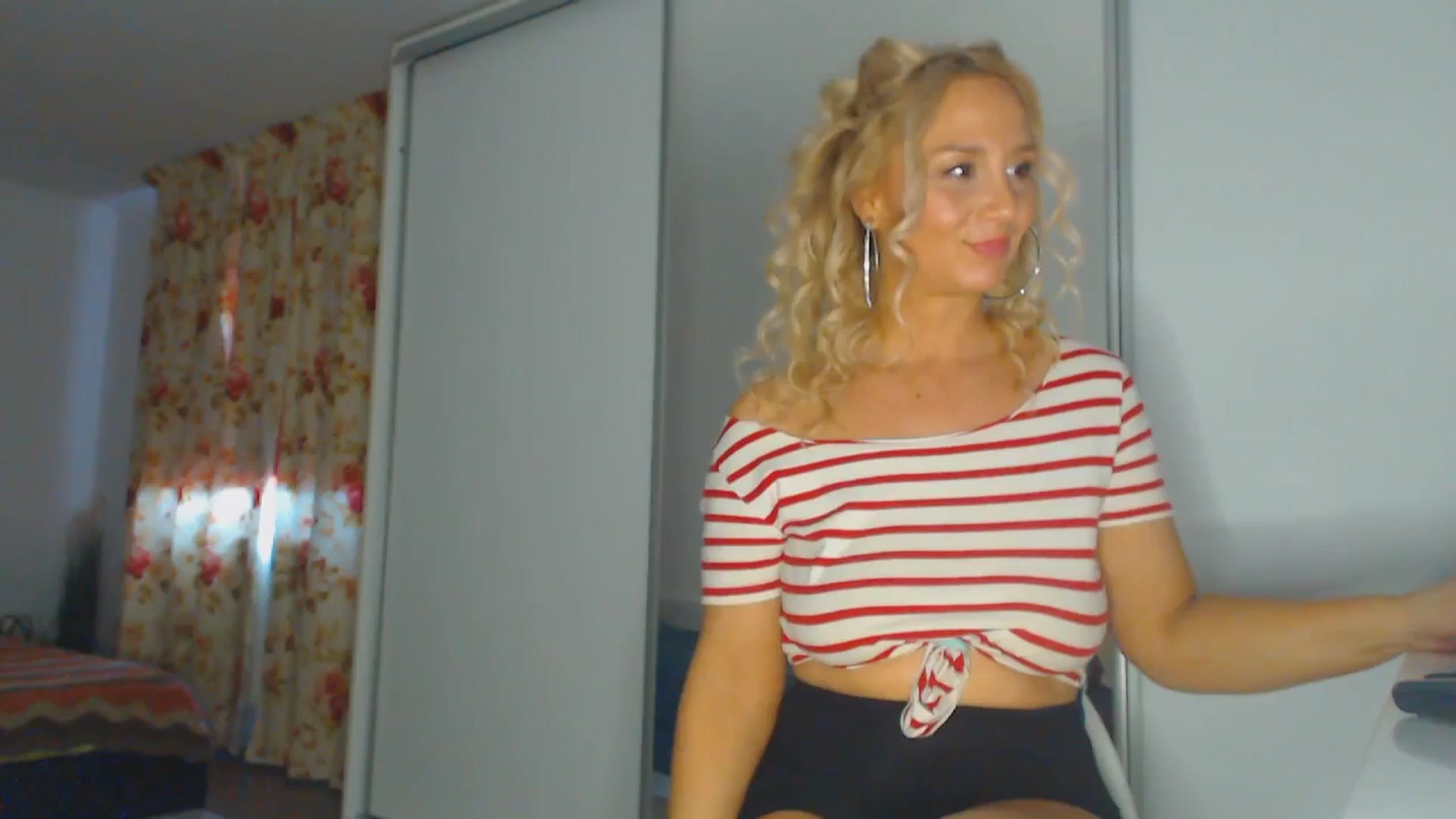 Gallery image thumbnail from Merlyn4u's myfreecams stream on, 03/07/2026, 12:58 image 20 of 20