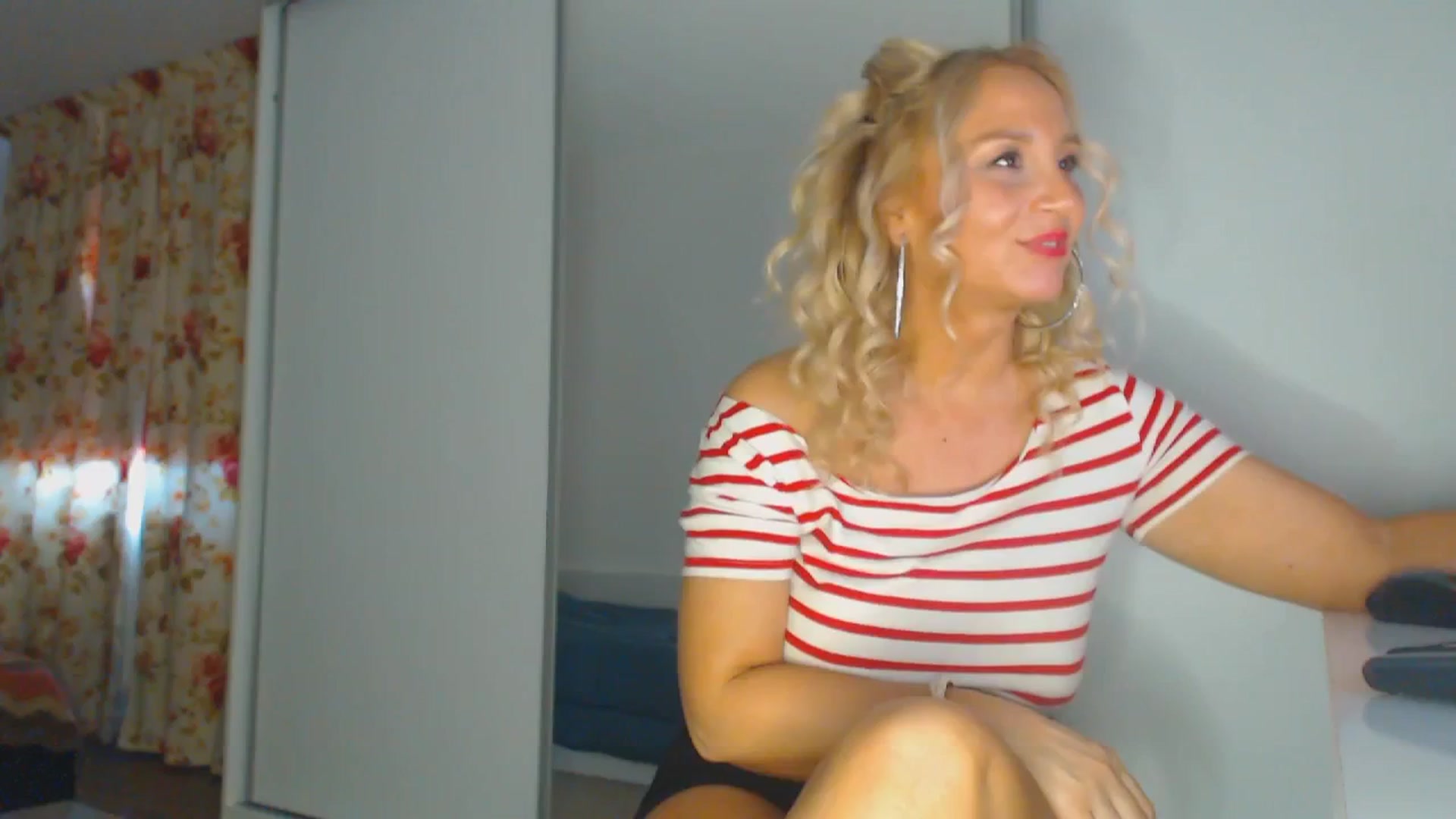 Gallery image thumbnail from Merlyn4u's myfreecams stream on, 03/07/2026, 15:04 image 7 of 20