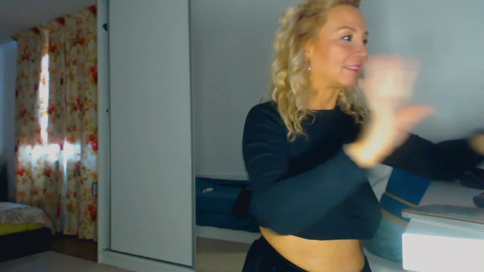 Gallery image thumbnail from Merlyn4u's myfreecams stream on, 03/11/2026, 12:58 image 2 of 20