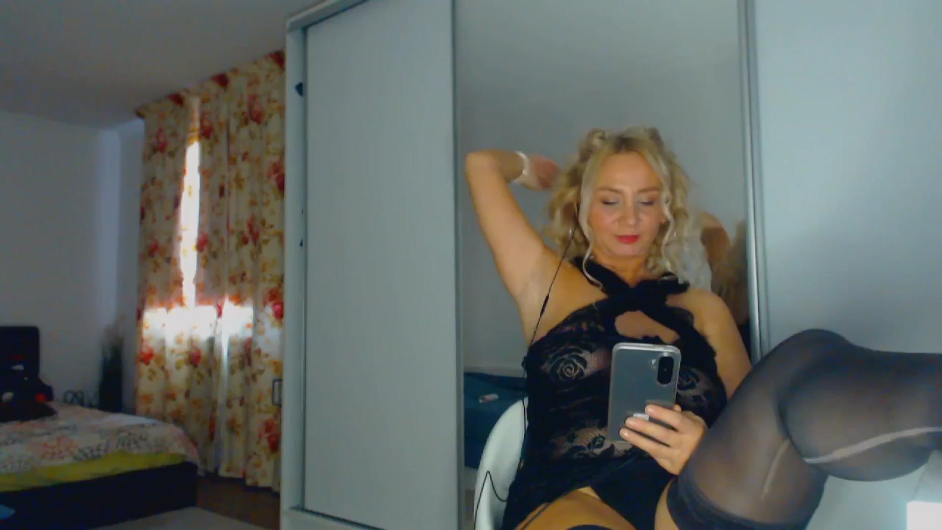 Gallery image thumbnail from Merlyn4u's myfreecams stream on, 03/11/2026, 16:08 image 10 of 20