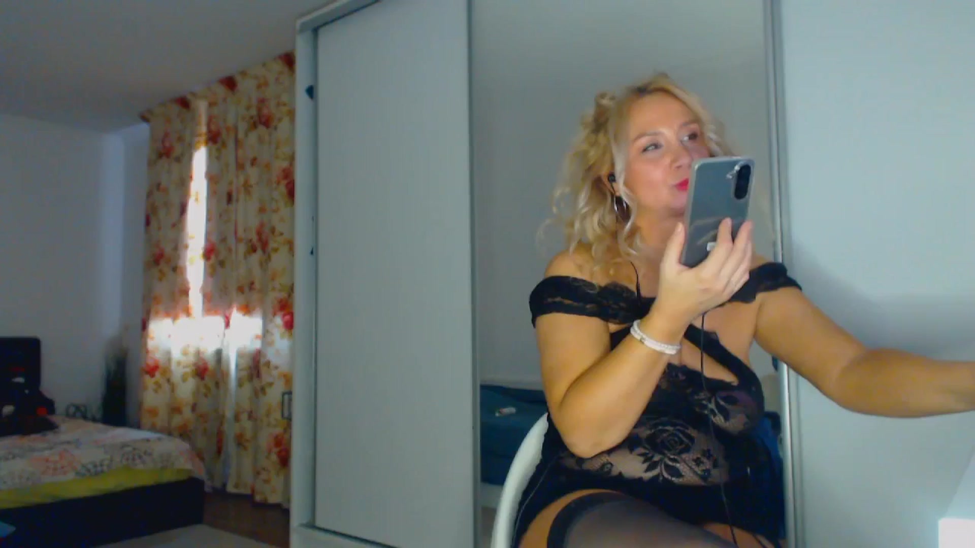 Gallery image thumbnail from Merlyn4u's myfreecams stream on, 03/11/2026, 16:08 image 7 of 20