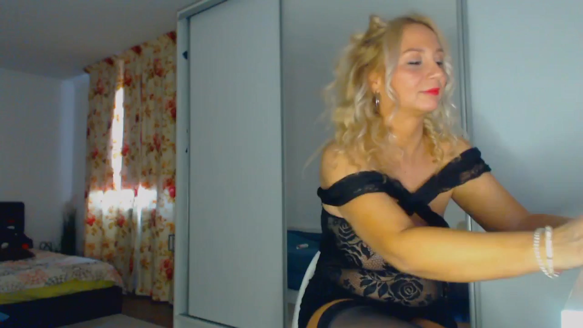 Gallery image thumbnail from Merlyn4u's myfreecams stream on, 03/11/2026, 16:08 image 6 of 20
