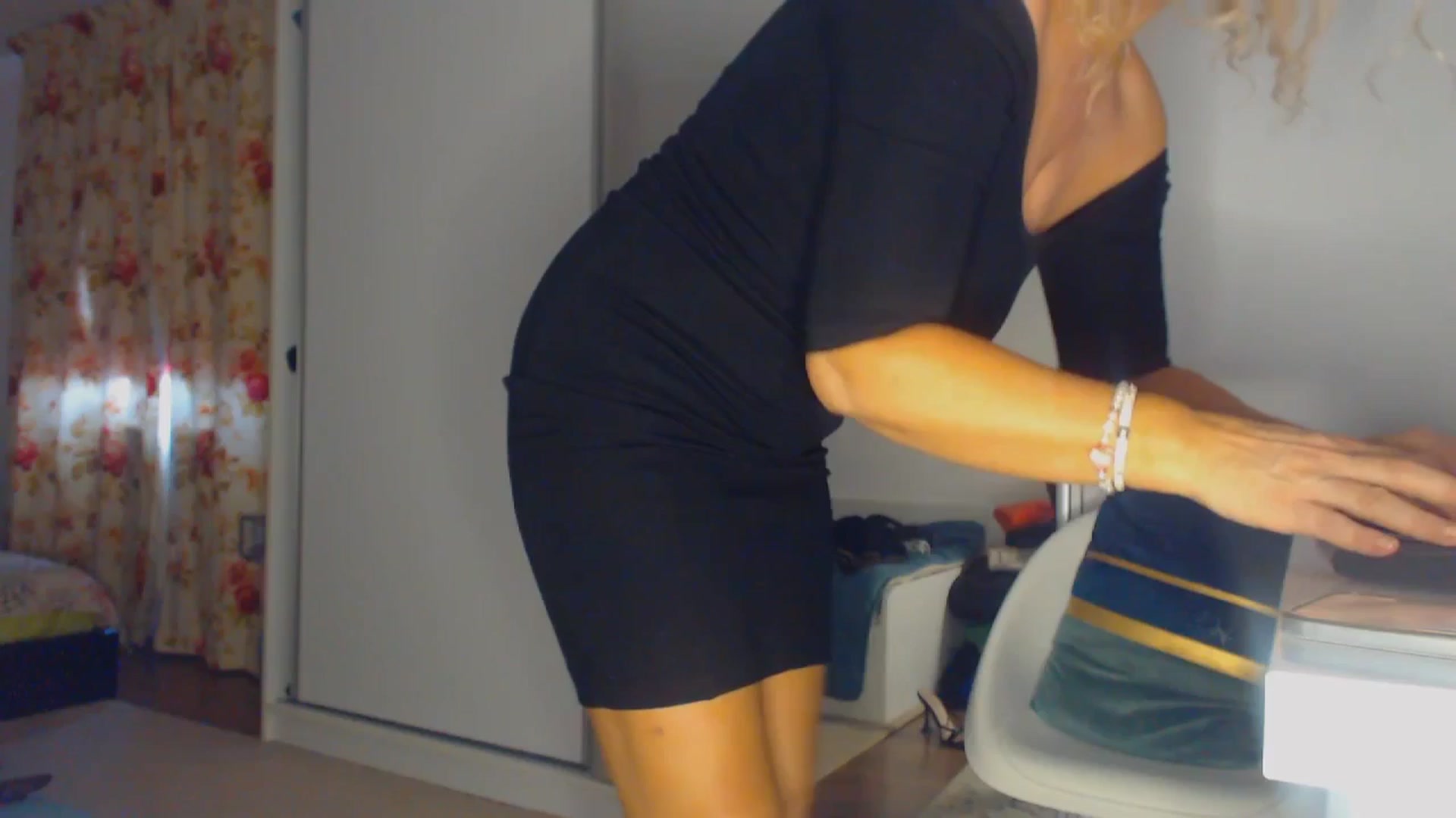 Gallery image thumbnail from Merlyn4u's myfreecams stream on, 03/13/2026, 11:14 image 2 of 20