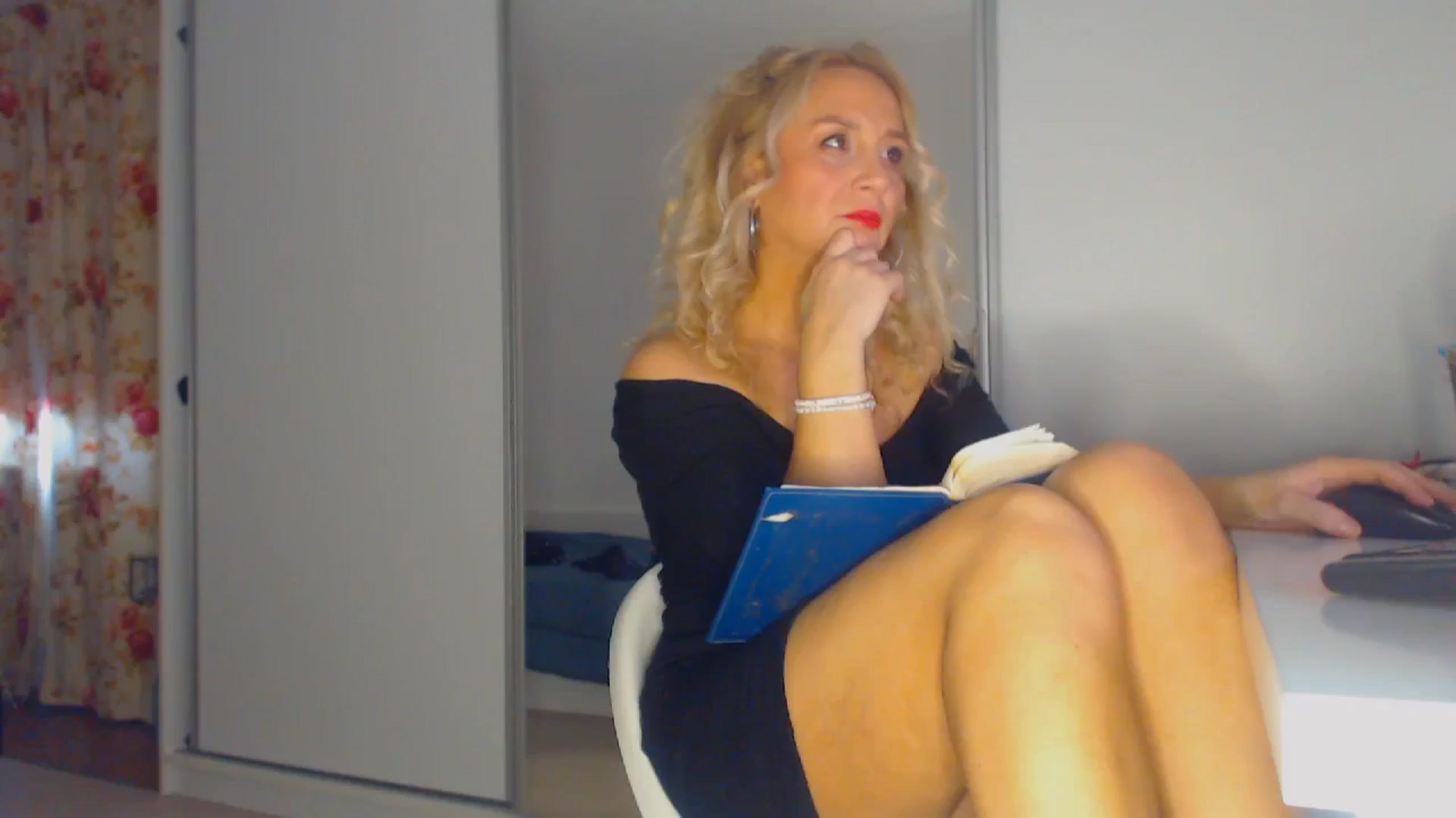 Gallery image thumbnail from Merlyn4u's myfreecams stream on, 03/13/2026, 11:59 image 12 of 20