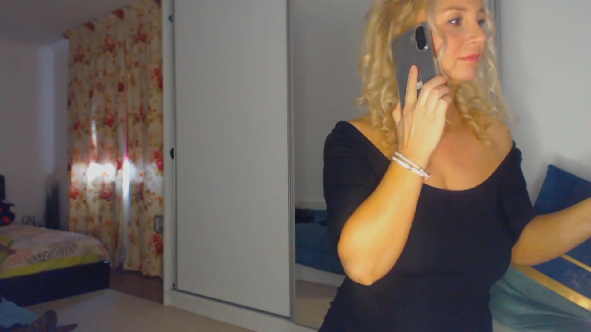 Gallery image thumbnail from Merlyn4u's myfreecams stream on, 03/13/2026, 14:03 image 2 of 20