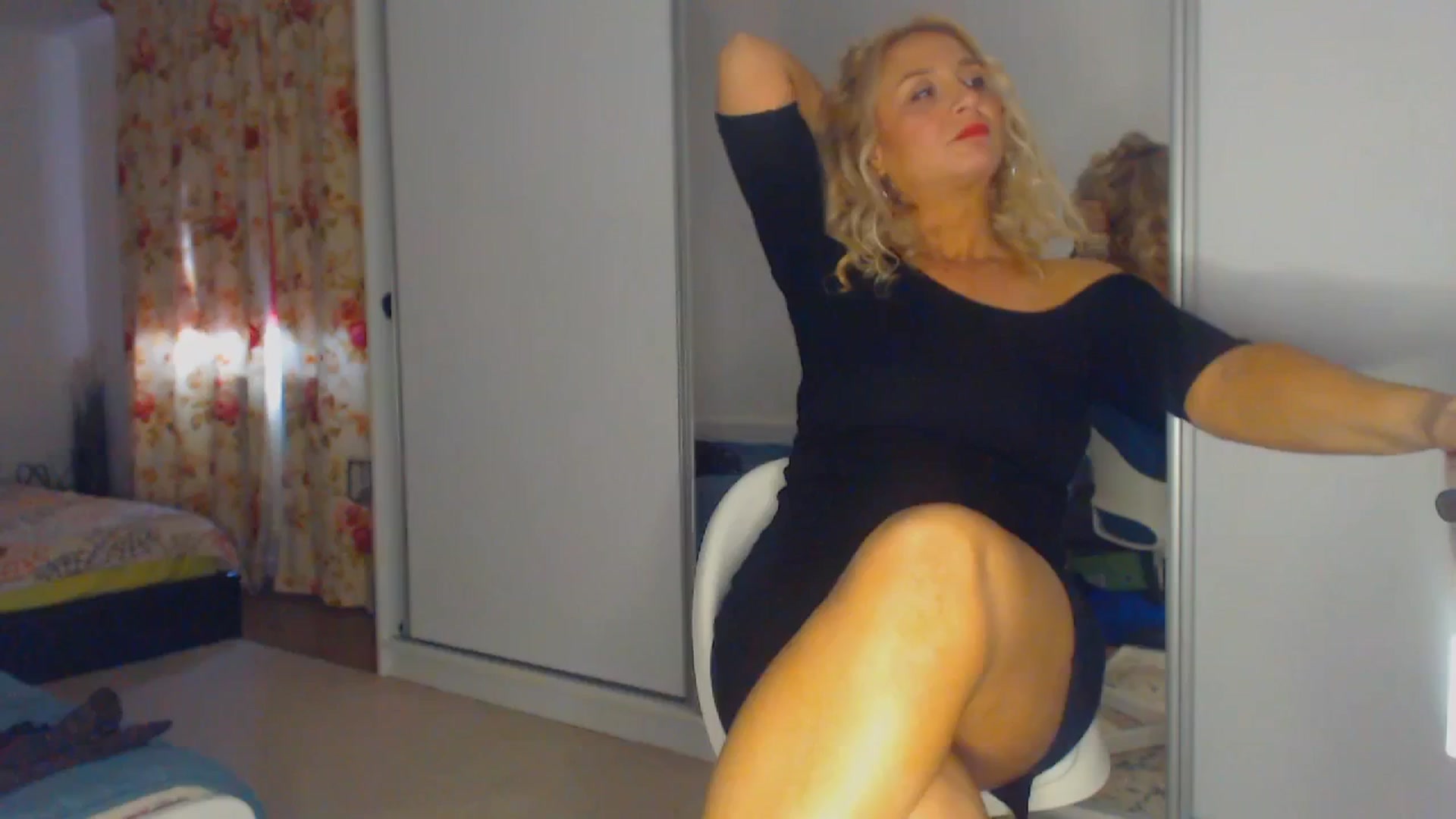 Gallery image thumbnail from Merlyn4u's myfreecams stream on, 03/13/2026, 14:03 image 9 of 20