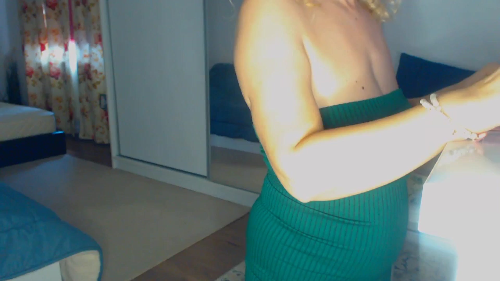 Gallery image thumbnail from Merlyn4u's myfreecams stream on, 03/15/2026, 11:30 image 7 of 20