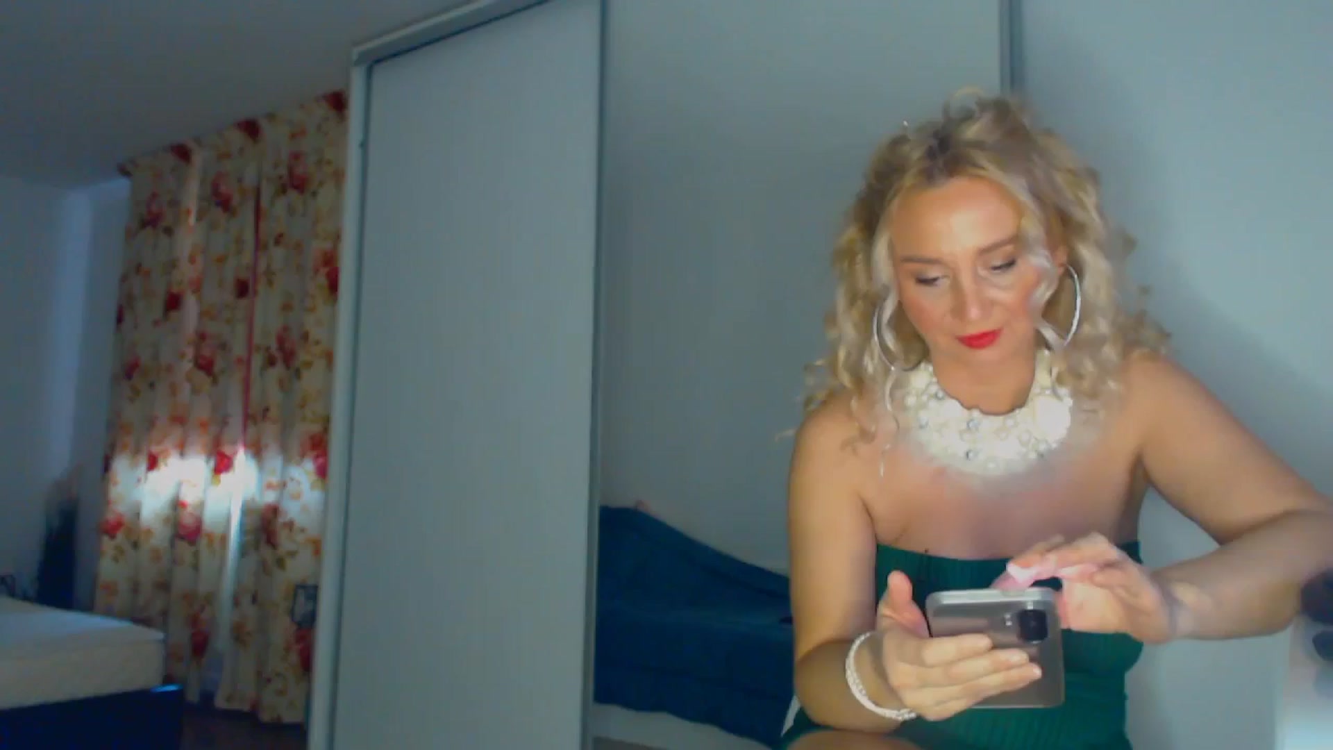 Gallery image thumbnail from Merlyn4u's myfreecams stream on, 03/15/2026, 11:30 image 20 of 20