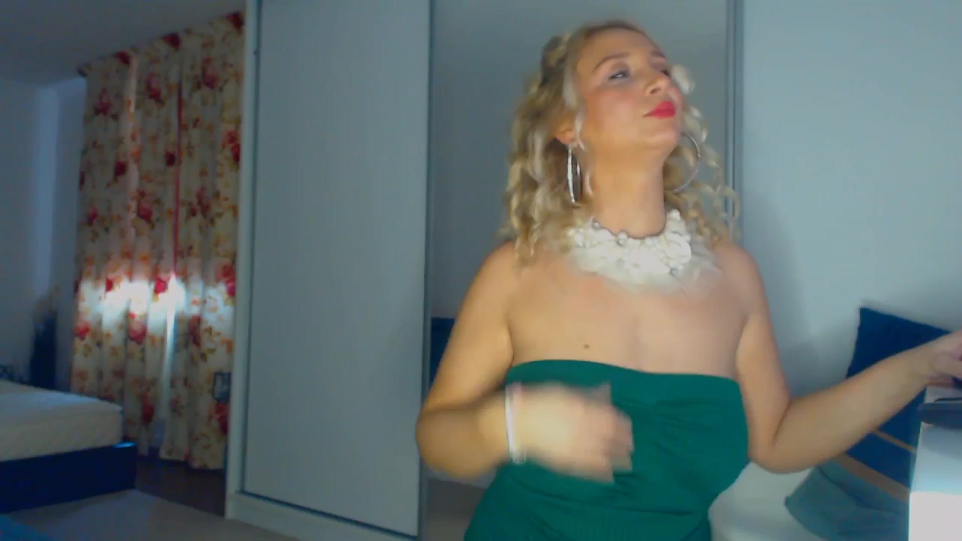 Gallery image thumbnail from Merlyn4u's myfreecams stream on, 03/15/2026, 14:10 image 2 of 20