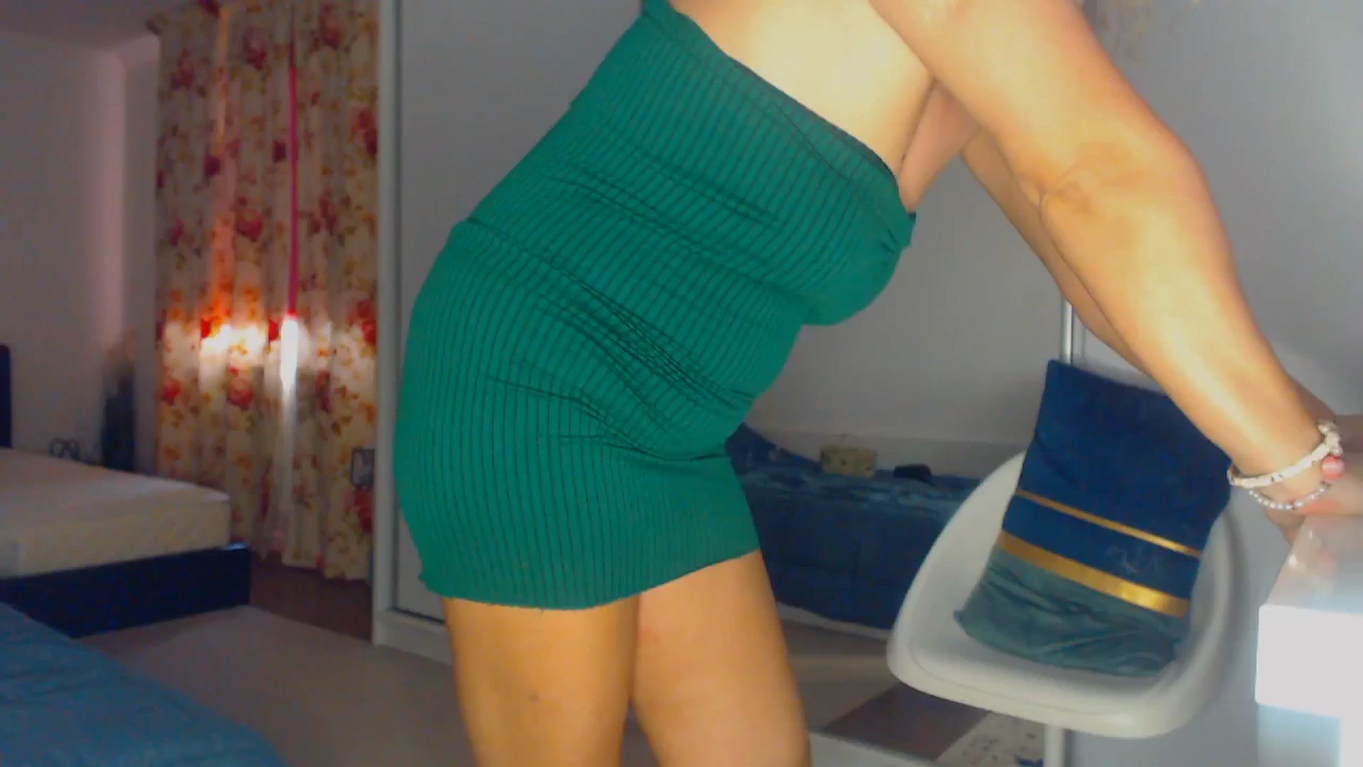 Gallery image thumbnail from Merlyn4u's myfreecams stream on, 03/15/2026, 15:42 image 18 of 20