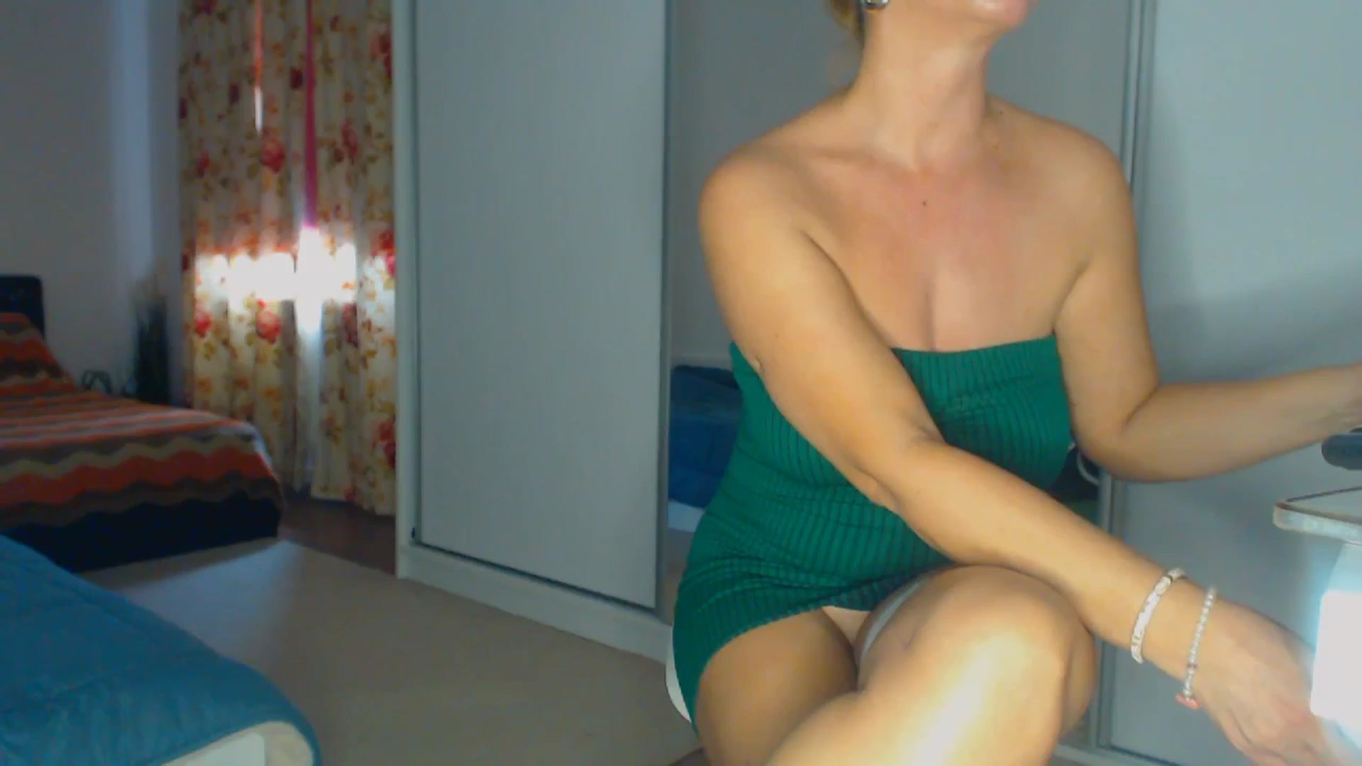 Gallery image thumbnail from Merlyn4u's myfreecams stream on, 03/18/2026, 10:30 image 5 of 20