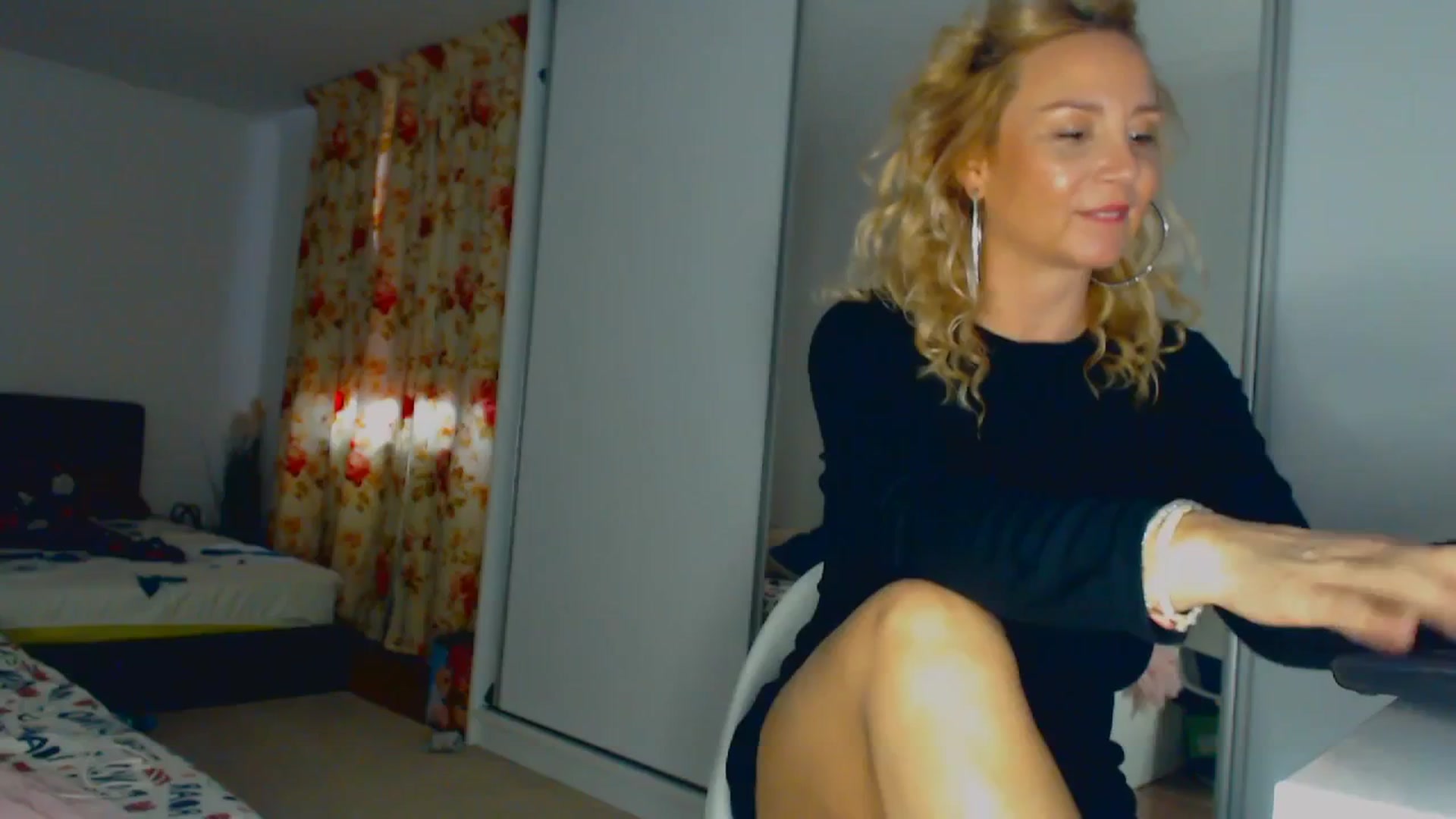 Gallery image thumbnail from Merlyn4u's myfreecams stream on, 03/22/2026, 12:49 image 5 of 20