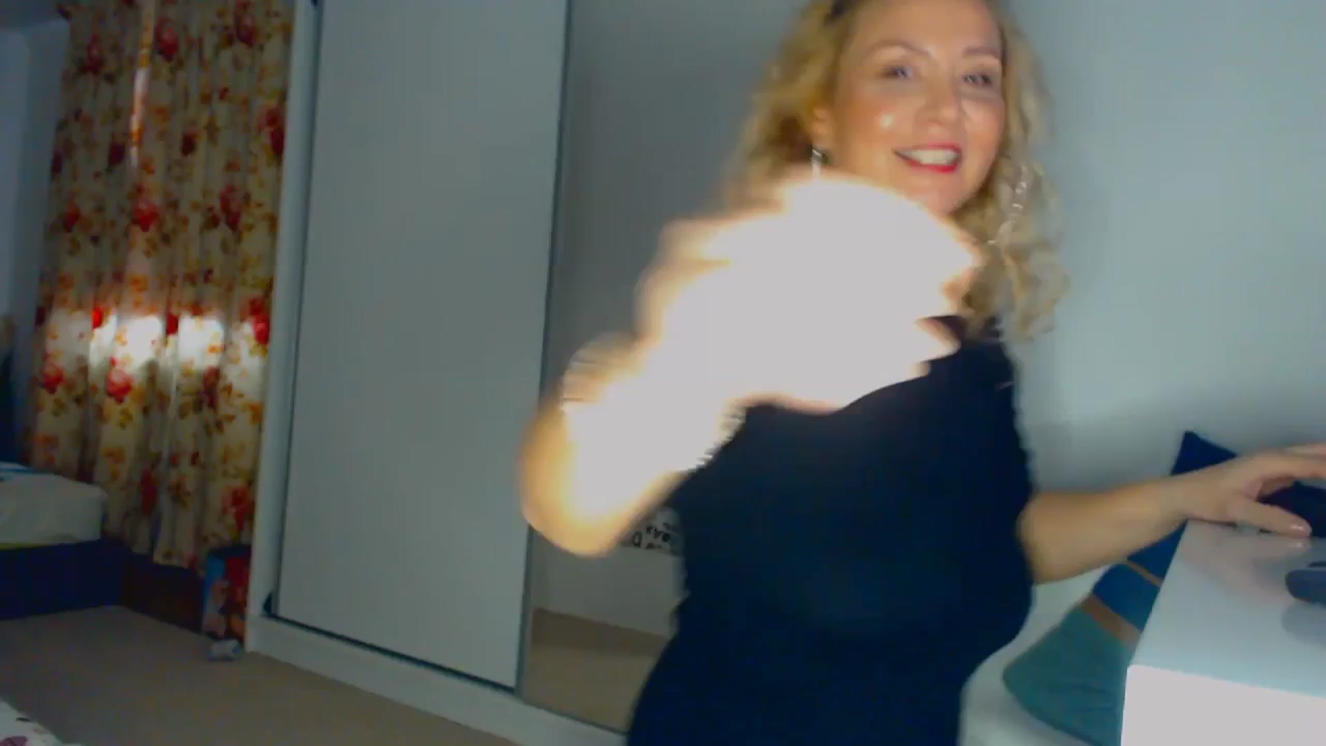 Gallery image thumbnail from Merlyn4u's myfreecams stream on, 03/22/2026, 13:07 image 20 of 20