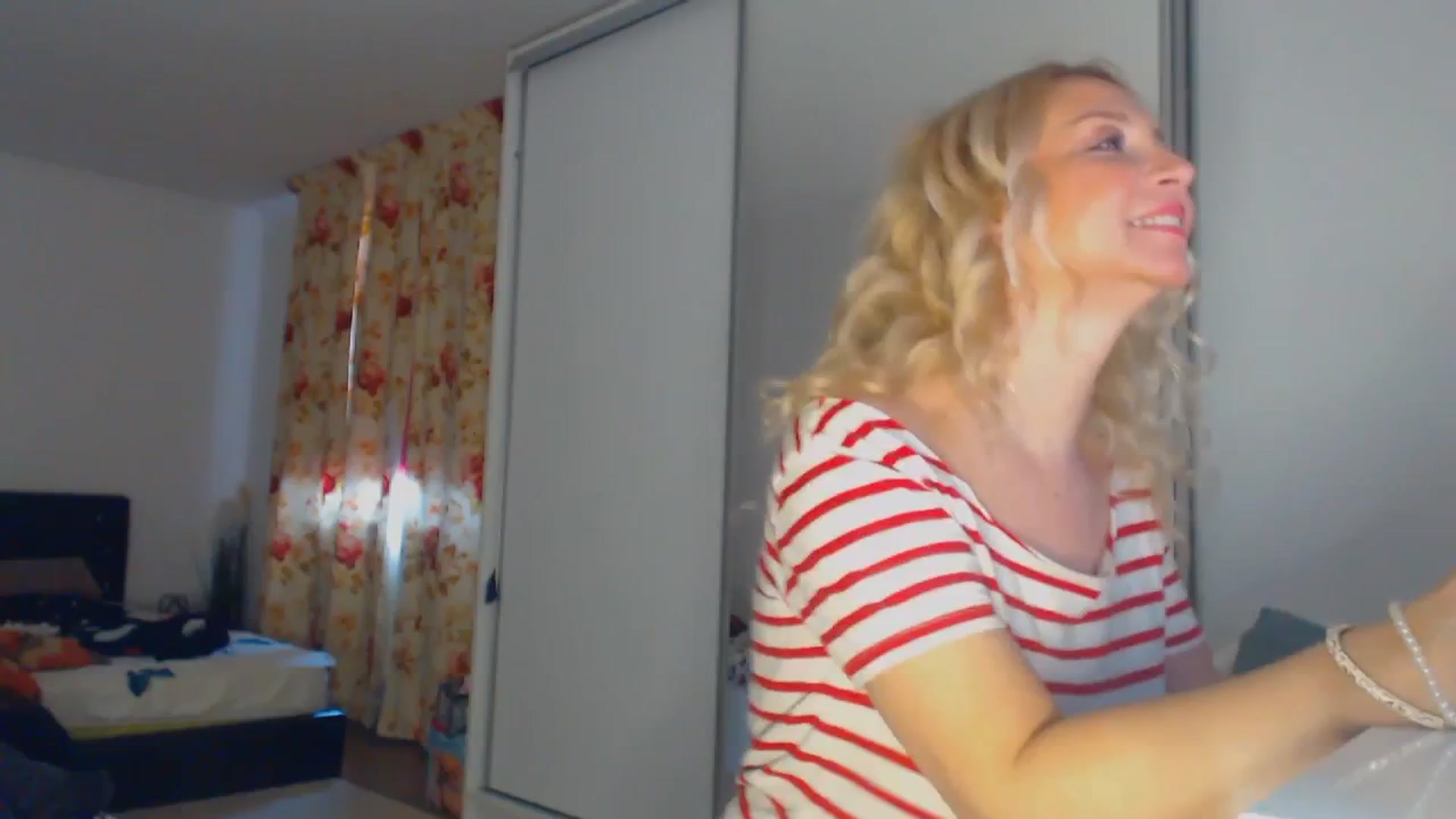 Gallery image thumbnail from Merlyn4u's myfreecams stream on, 03/26/2026, 10:22 image 1 of 20