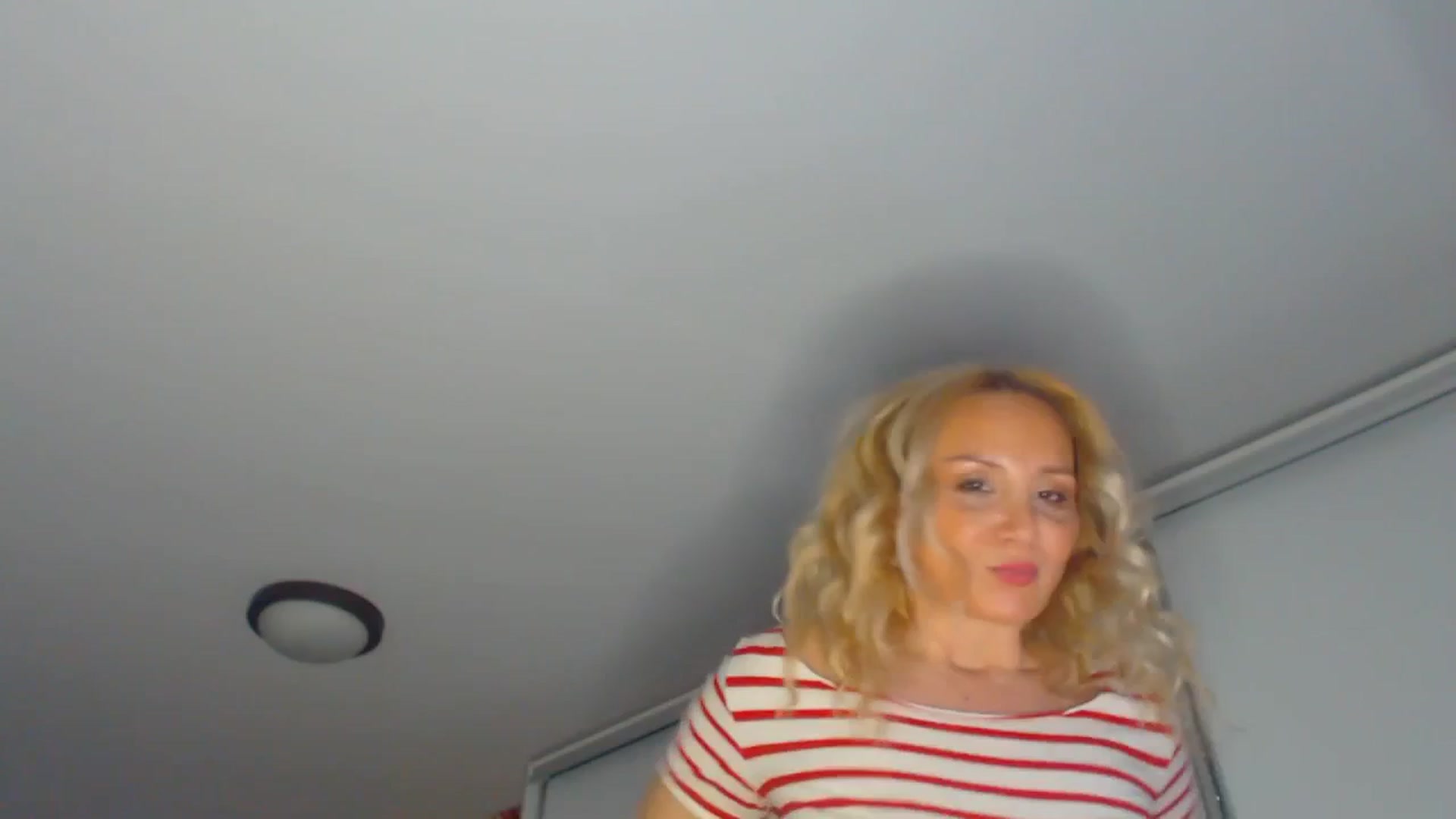 Gallery image thumbnail from Merlyn4u's myfreecams stream on, 03/26/2026, 10:22 image 3 of 20