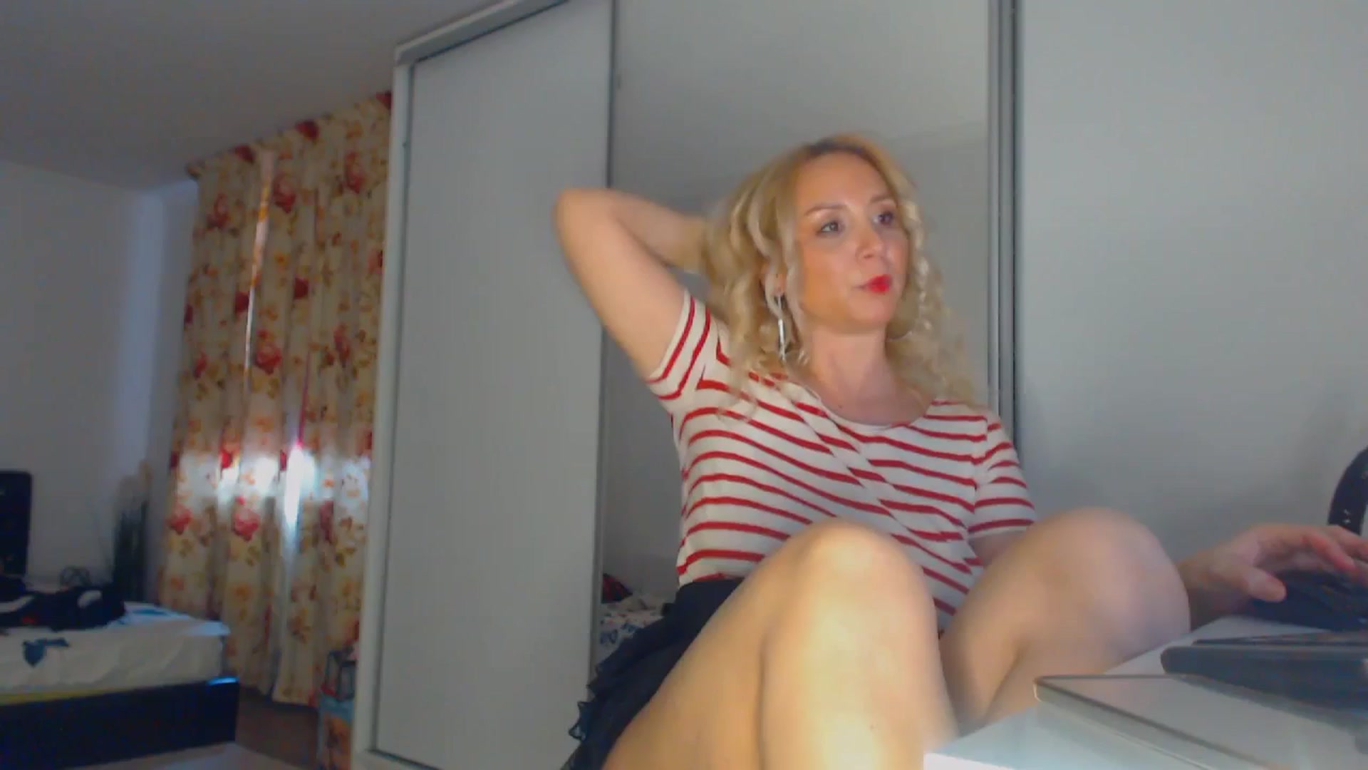 Gallery image thumbnail from Merlyn4u's myfreecams stream on, 03/26/2026, 10:22 image 19 of 20