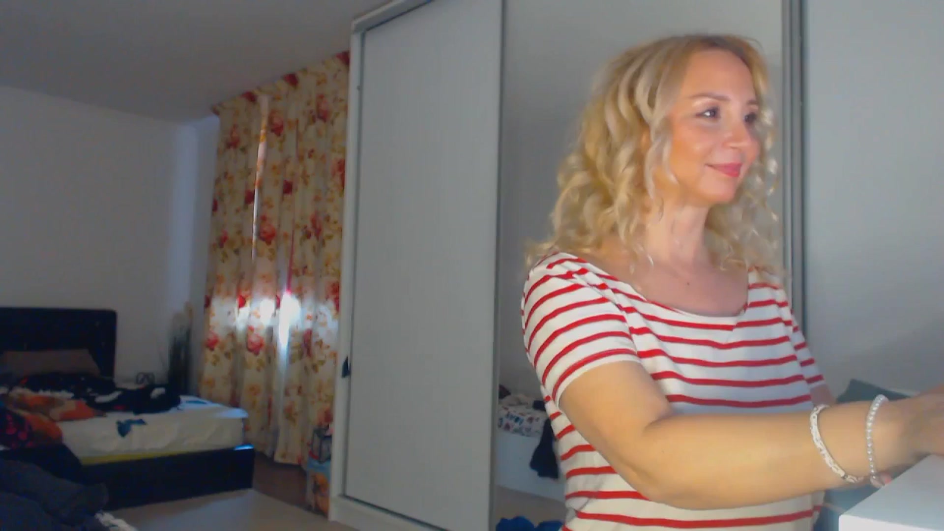 Gallery image thumbnail from Merlyn4u's myfreecams stream on, 03/26/2026, 10:22 image 2 of 20