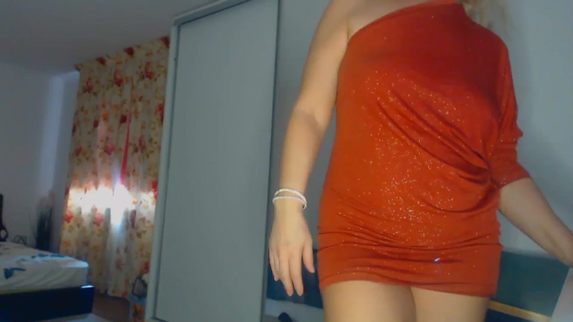 Gallery image thumbnail from Merlyn4u's myfreecams stream on, 03/27/2026, 13:28 image 8 of 20