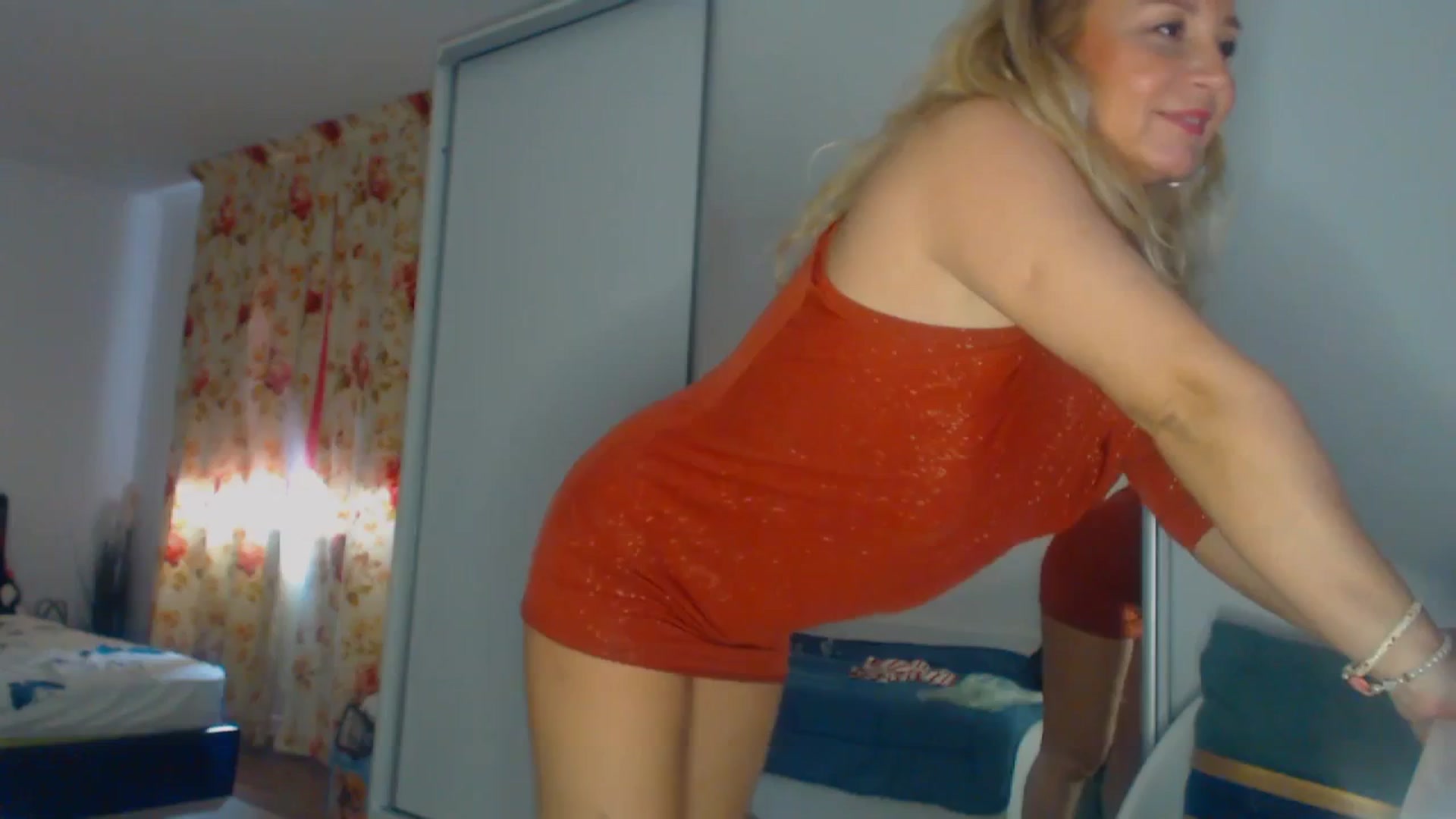 Gallery image thumbnail from Merlyn4u's myfreecams stream on, 03/27/2026, 13:28 image 7 of 20
