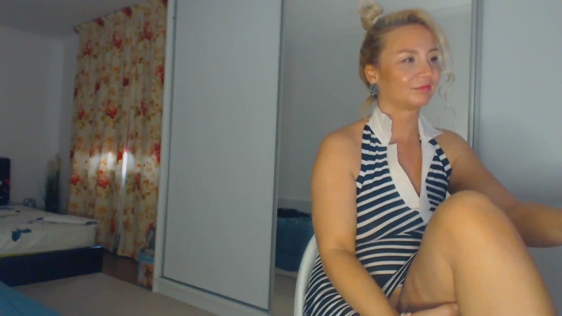 Gallery image thumbnail from Merlyn4u's myfreecams stream on, 03/29/2026, 13:42 image 18 of 20