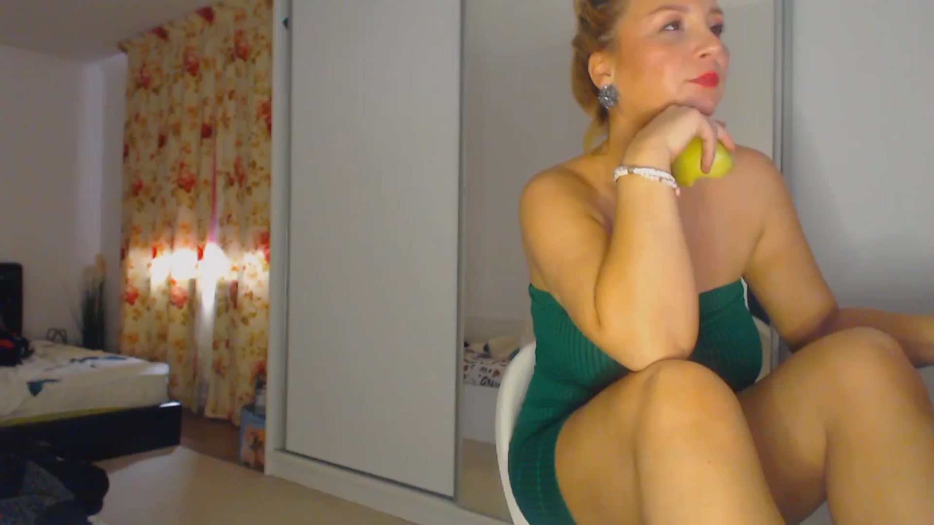 Gallery image thumbnail from Merlyn4u's myfreecams stream on, 03/30/2026, 12:02 image 1 of 20