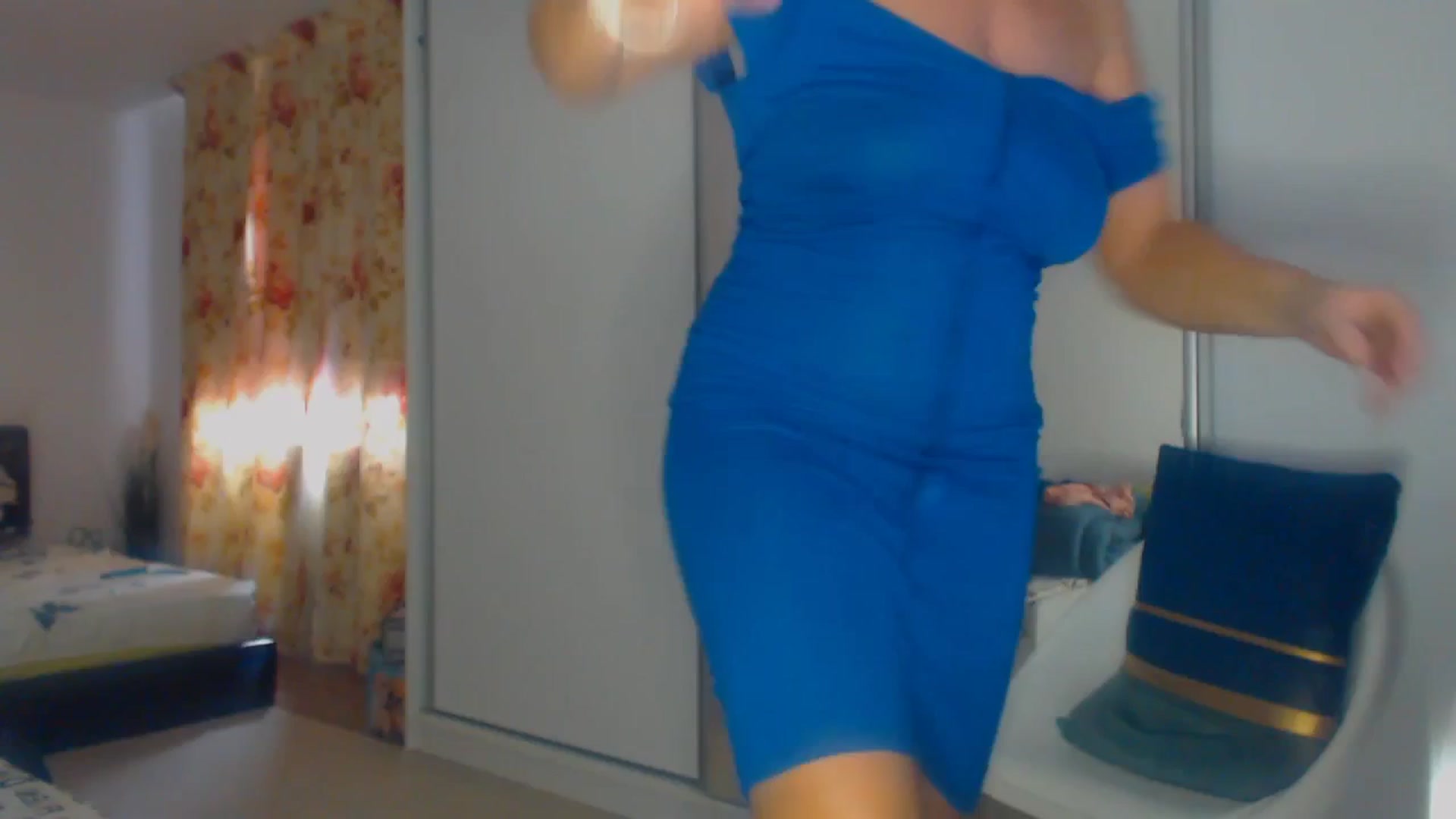 Gallery image thumbnail from Merlyn4u's myfreecams stream on, 03/31/2026, 11:37 image 11 of 20