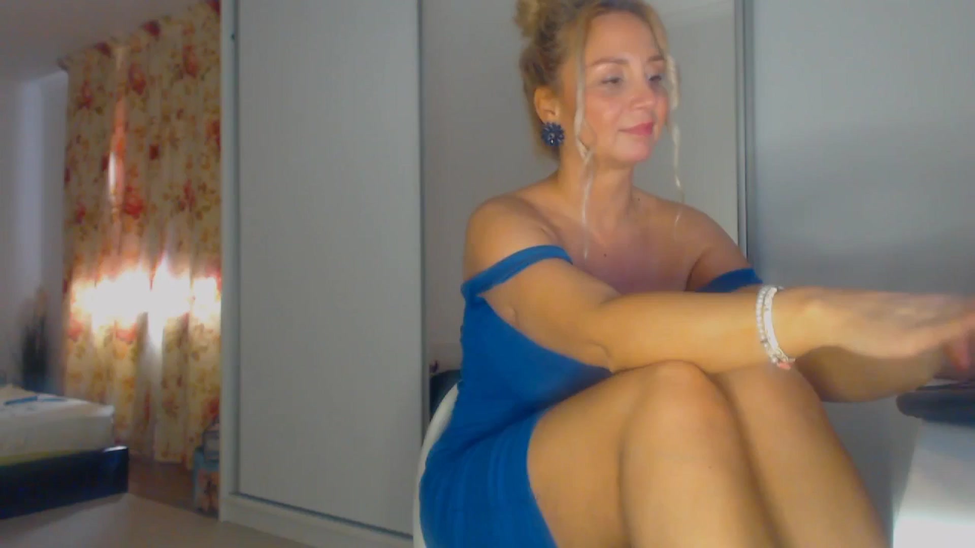 Gallery image thumbnail from Merlyn4u's myfreecams stream on, 03/31/2026, 11:37 image 8 of 20