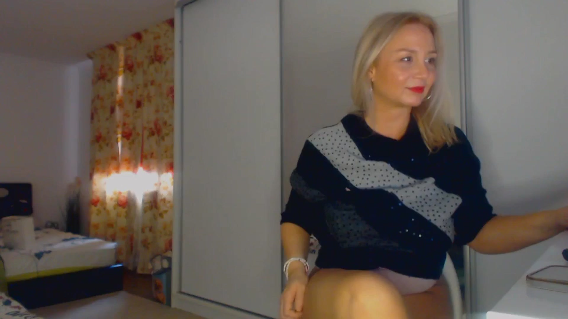 Gallery image thumbnail from Merlyn4u's myfreecams stream on, 04/01/2026, 10:54 image 18 of 20