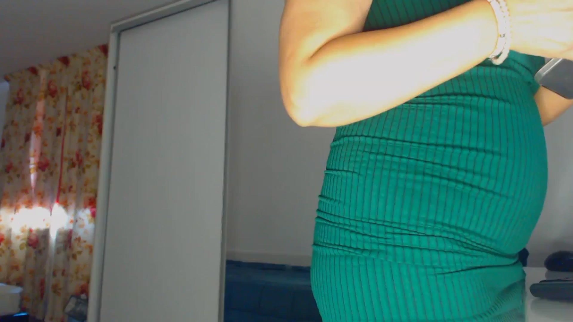 Gallery image thumbnail from Merlyn4u's myfreecams stream on, 04/03/2026, 11:23 image 12 of 20