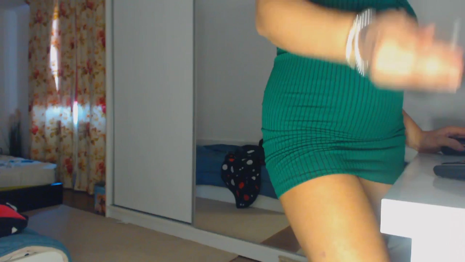 Gallery image thumbnail from Merlyn4u's myfreecams stream on, 04/06/2026, 12:06 image 5 of 20