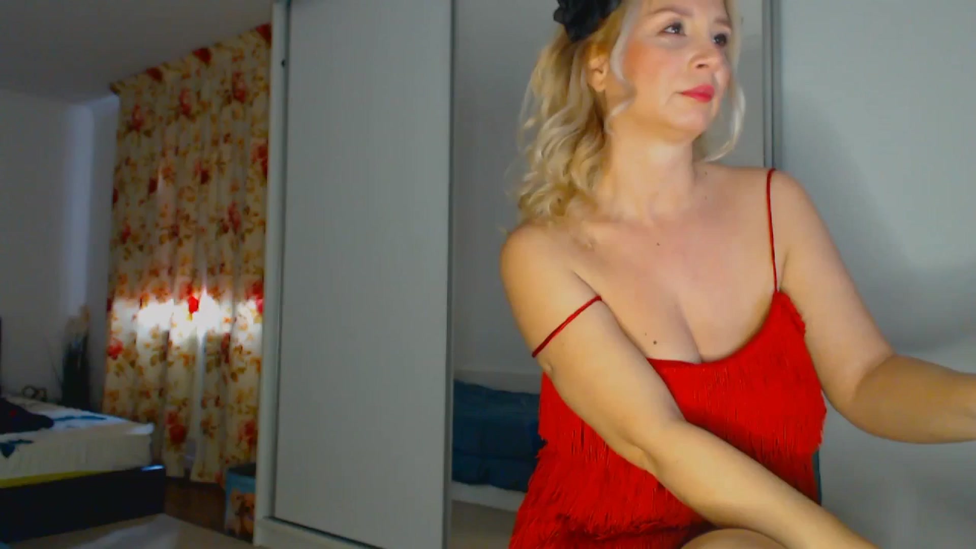 Gallery image thumbnail from Merlyn4u's myfreecams stream on, 04/09/2026, 11:22 image 2 of 20