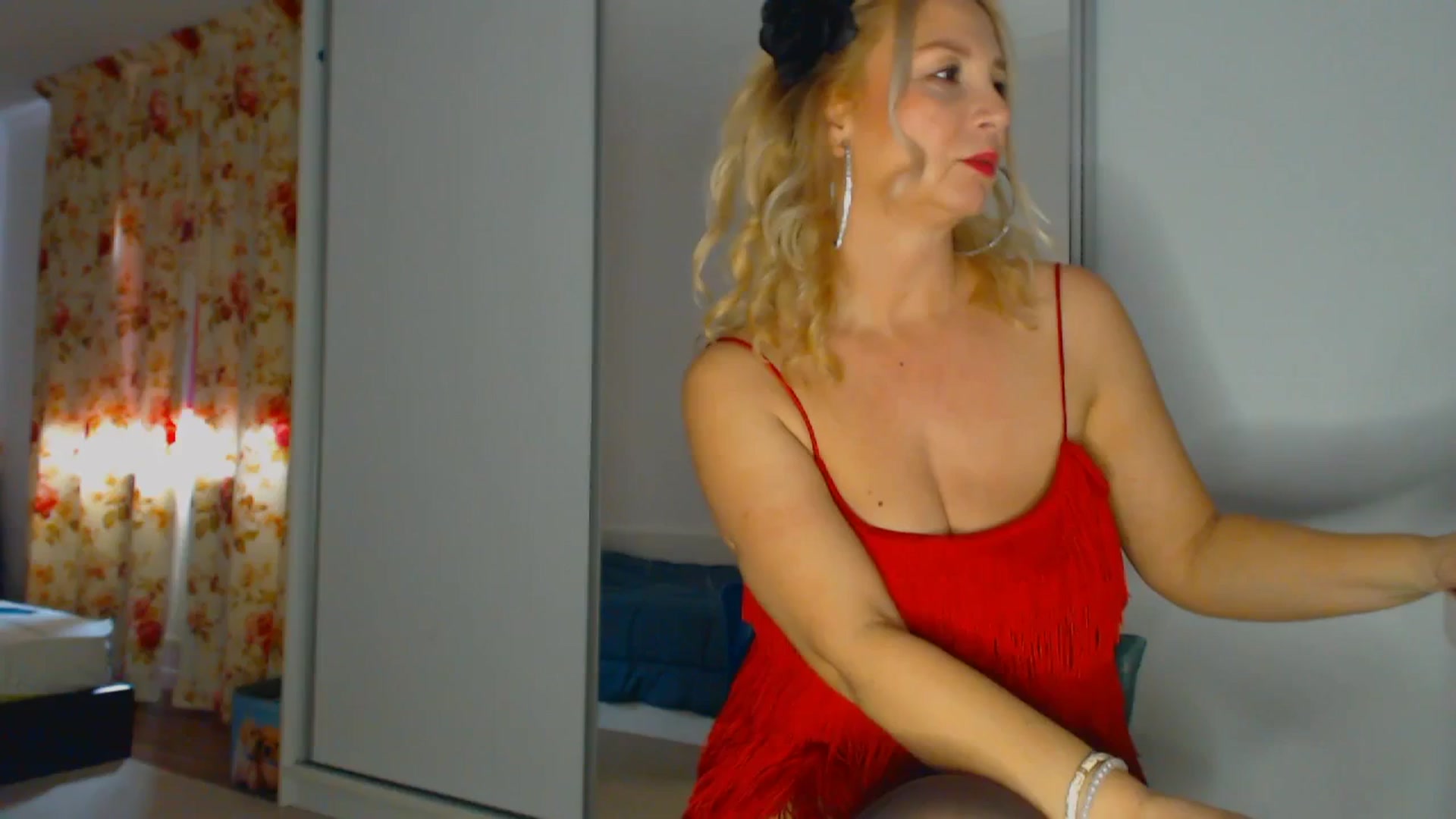 Gallery image thumbnail from Merlyn4u's myfreecams stream on, 04/09/2026, 12:14 image 18 of 20