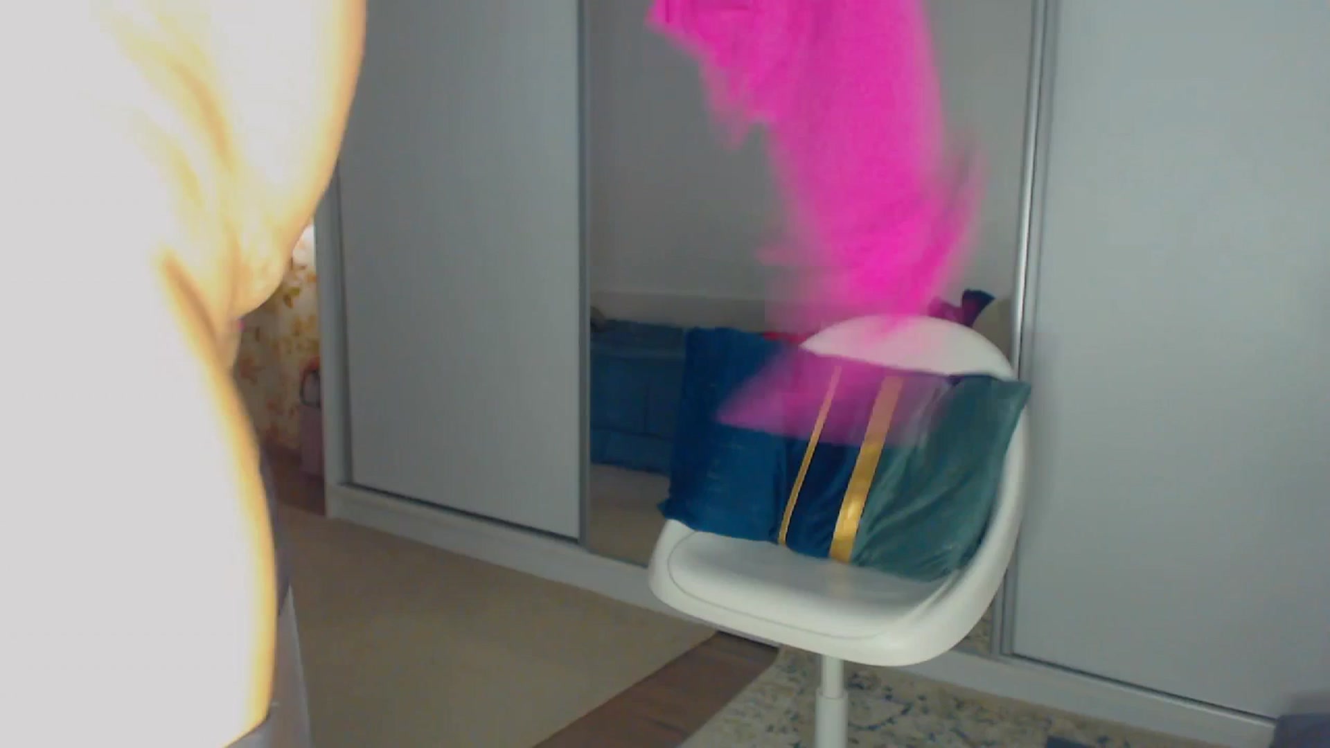 Gallery image thumbnail from Merlyn4u's myfreecams stream on, 04/11/2026, 14:00 image 6 of 20
