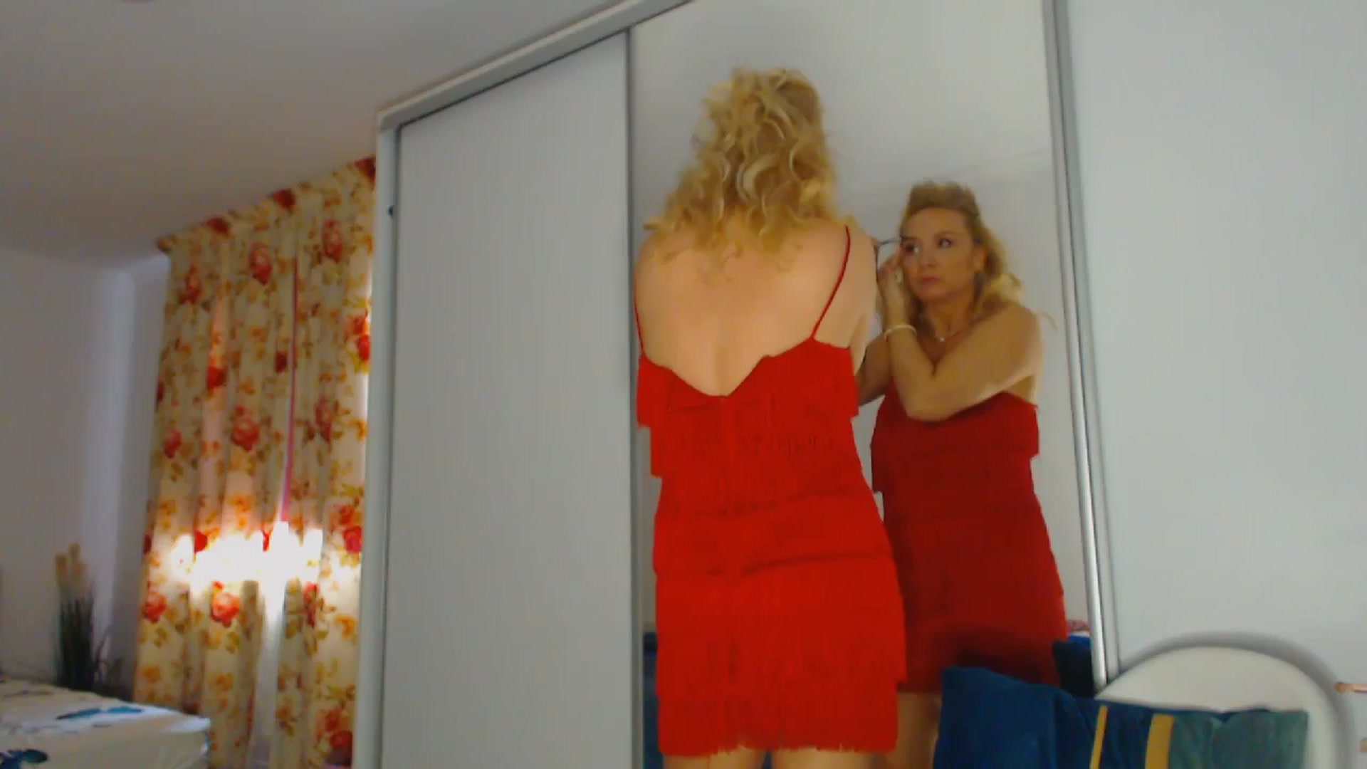 Gallery image thumbnail from Merlyn4u's myfreecams stream on, 04/19/2026, 10:31 image 6 of 20