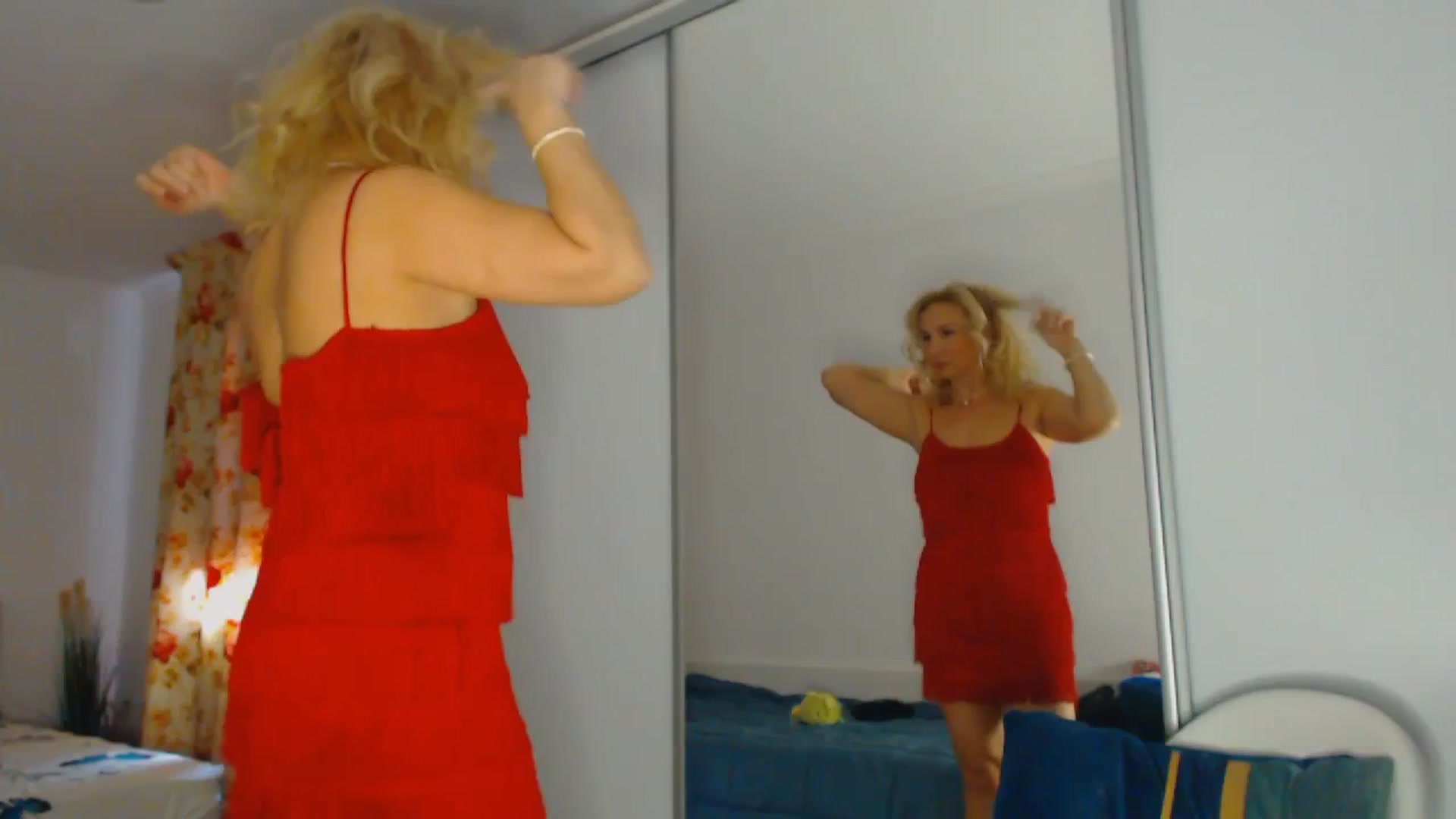 Gallery image thumbnail from Merlyn4u's myfreecams stream on, 04/19/2026, 10:31 image 10 of 20