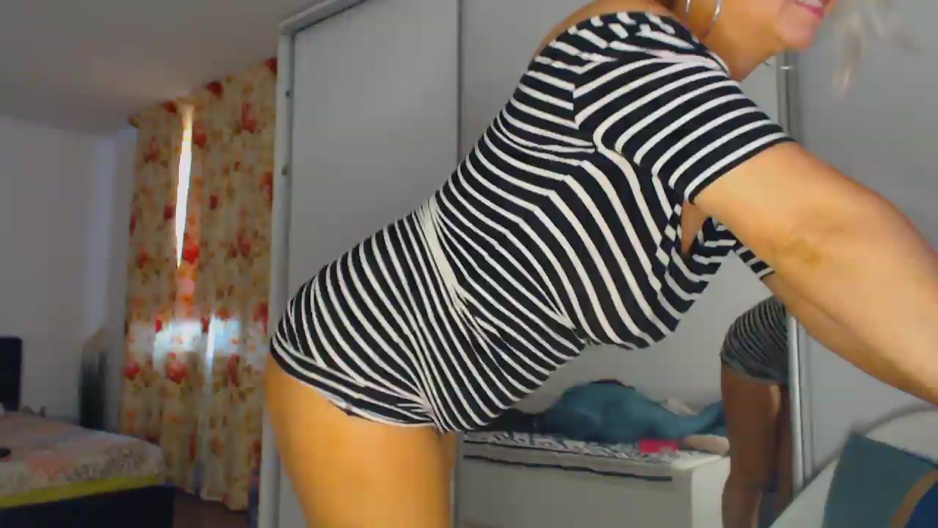 Gallery image thumbnail from Merlyn4u's myfreecams stream on, 05/26/2026, 08:31 image 3 of 20