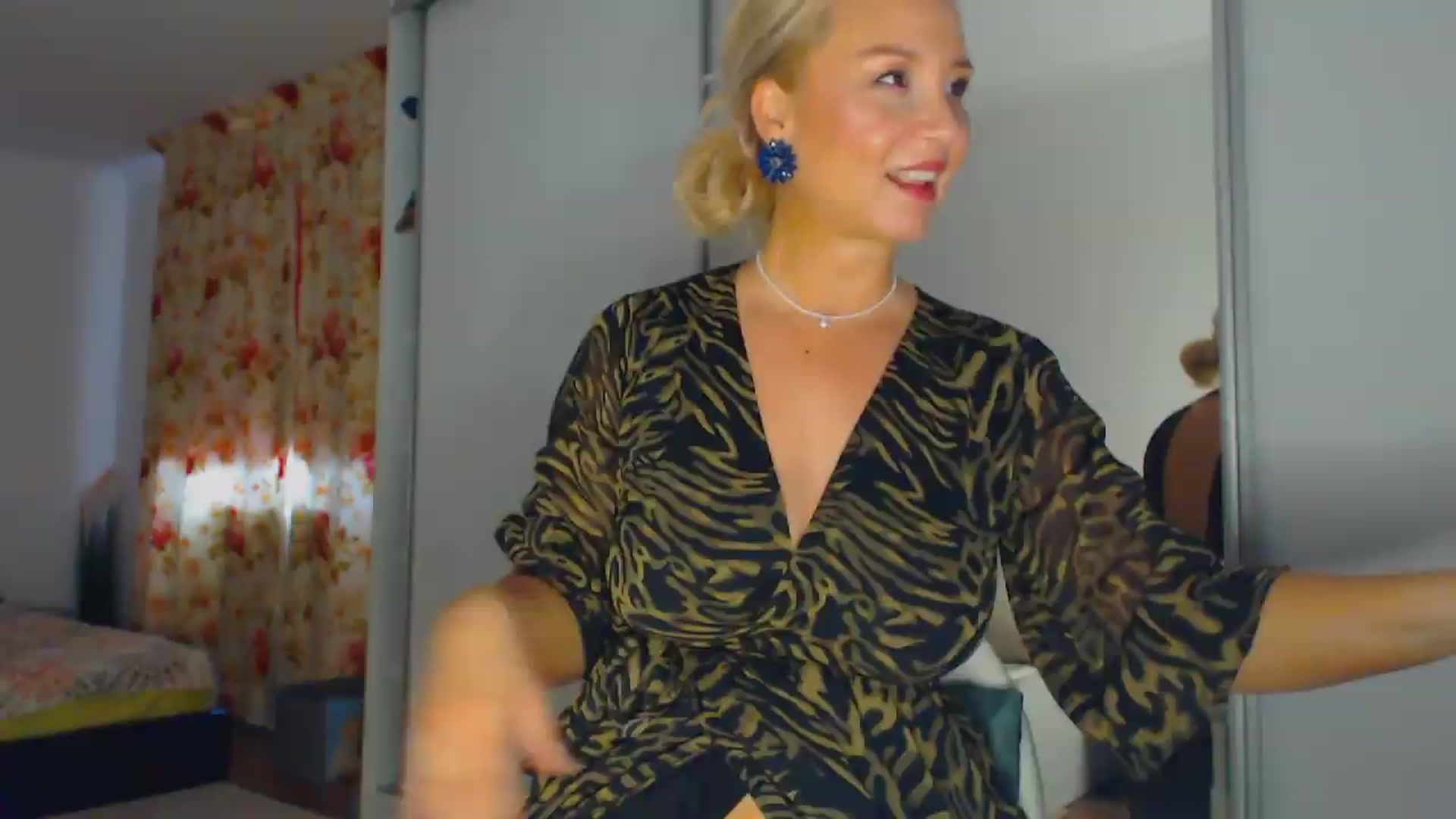 Gallery image thumbnail from Merlyn4u's myfreecams stream on, 05/28/2026, 10:57 image 1 of 20
